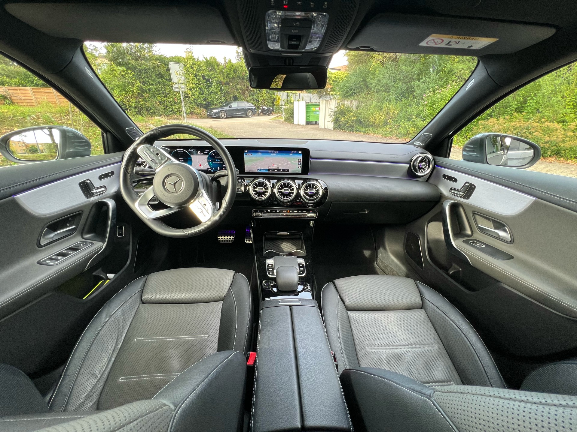 MERCEDES-BENZ A 250 AMG Line 4Matic-image-11