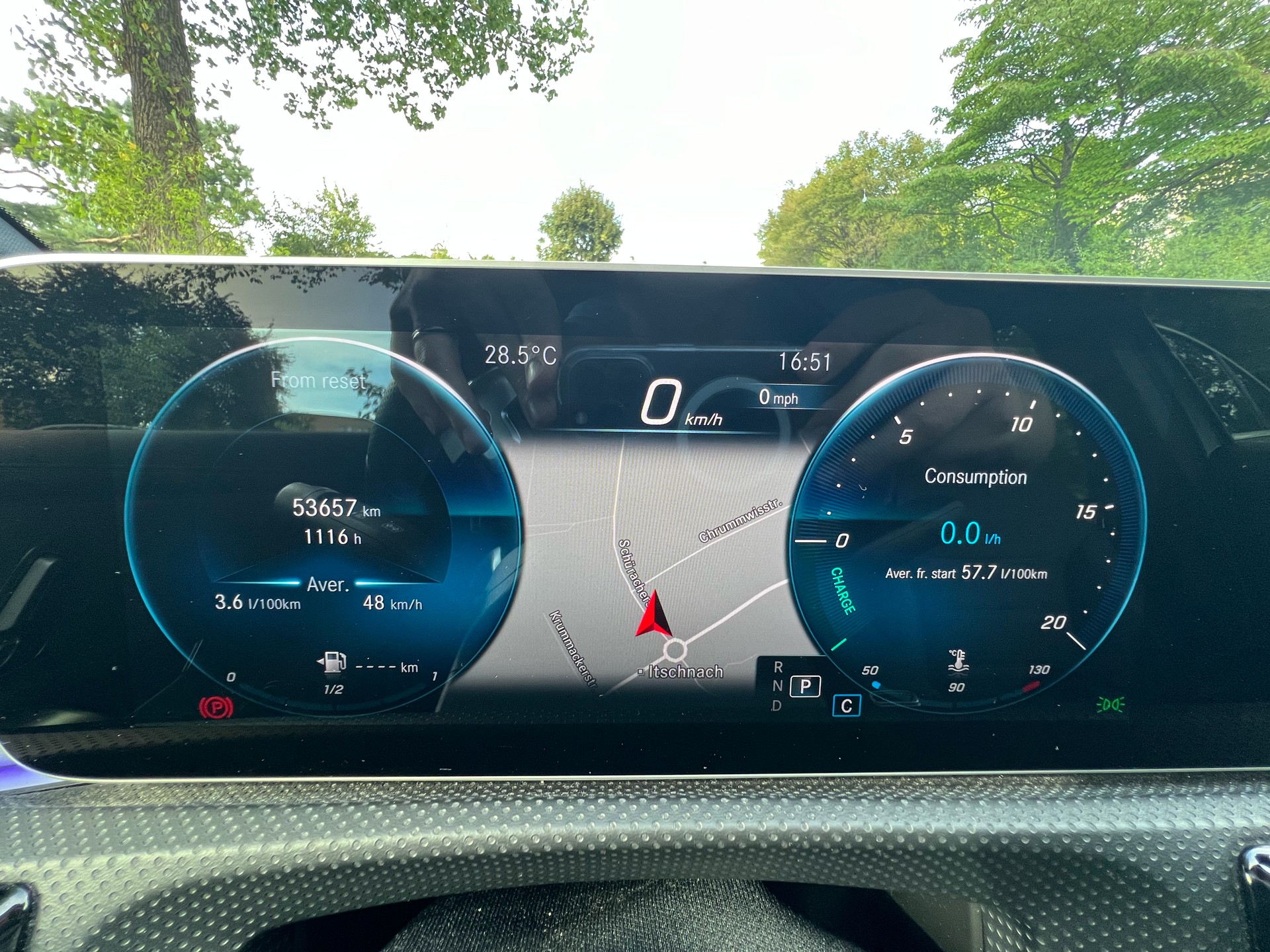 MERCEDES-BENZ A 250 AMG Line 4Matic-image-18