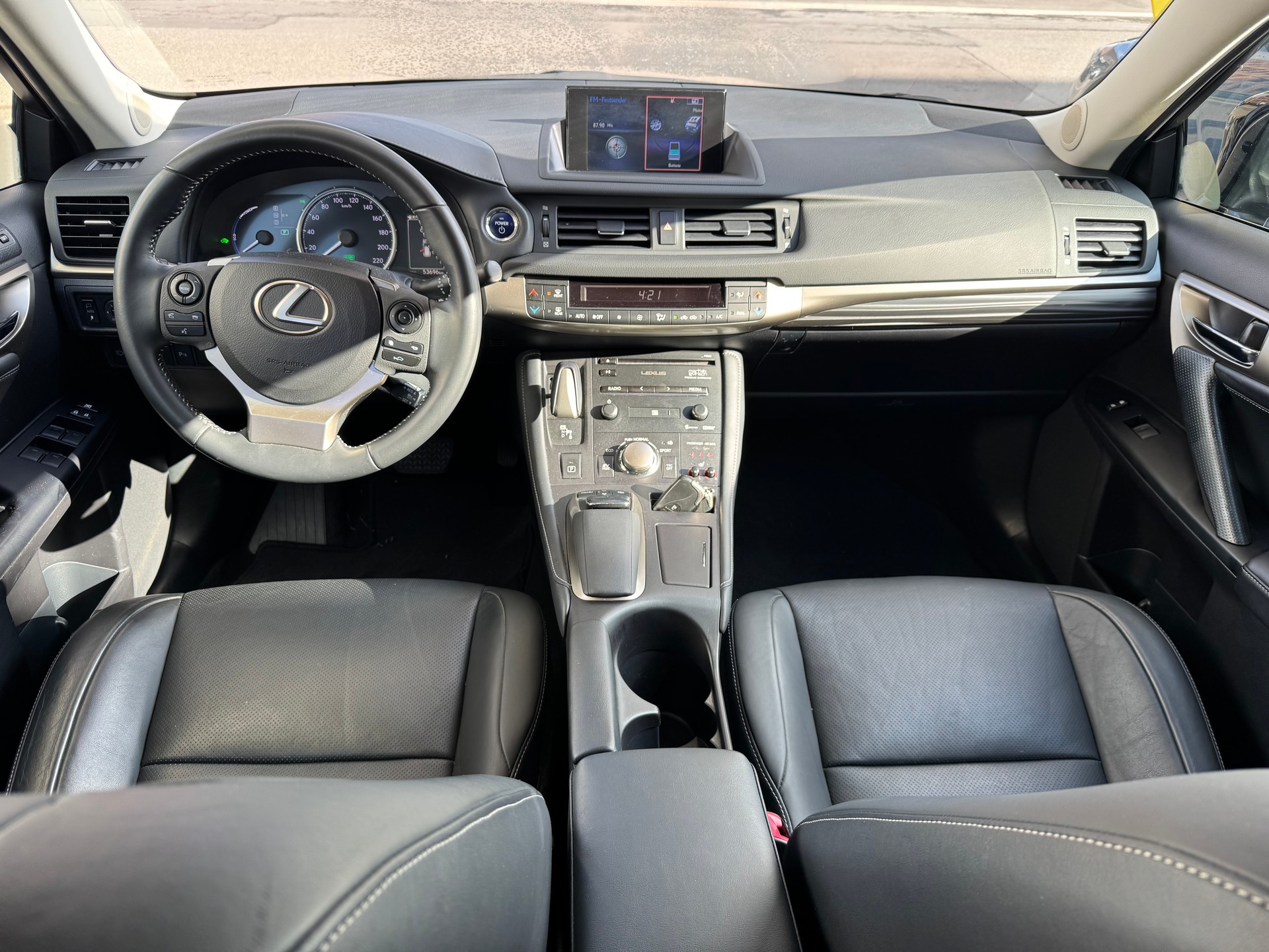 LEXUS CT 200h 1.8 comfort CVT-image-5