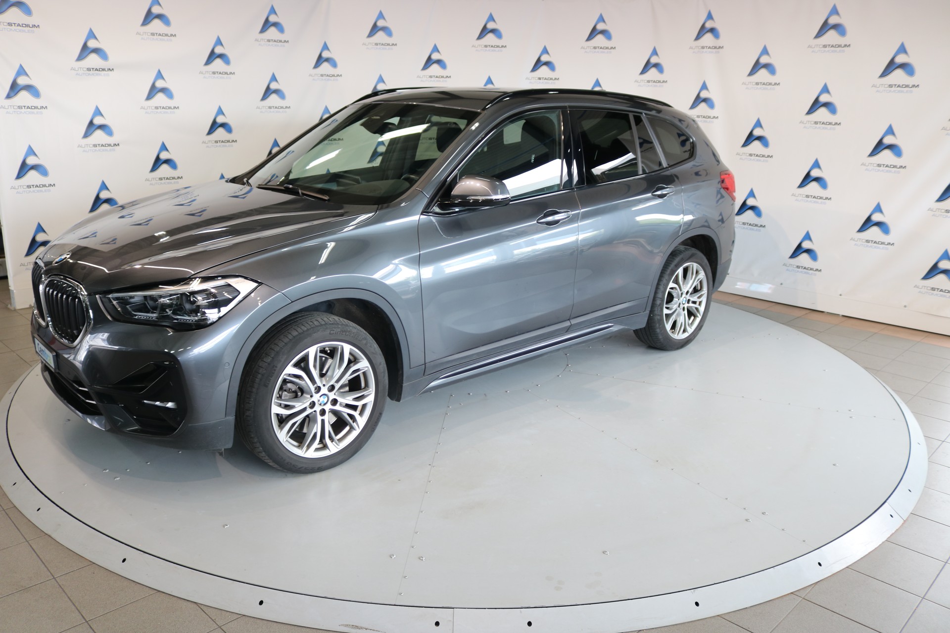 BMW X1 xDrive 20d Sport Line Steptronic-image-14