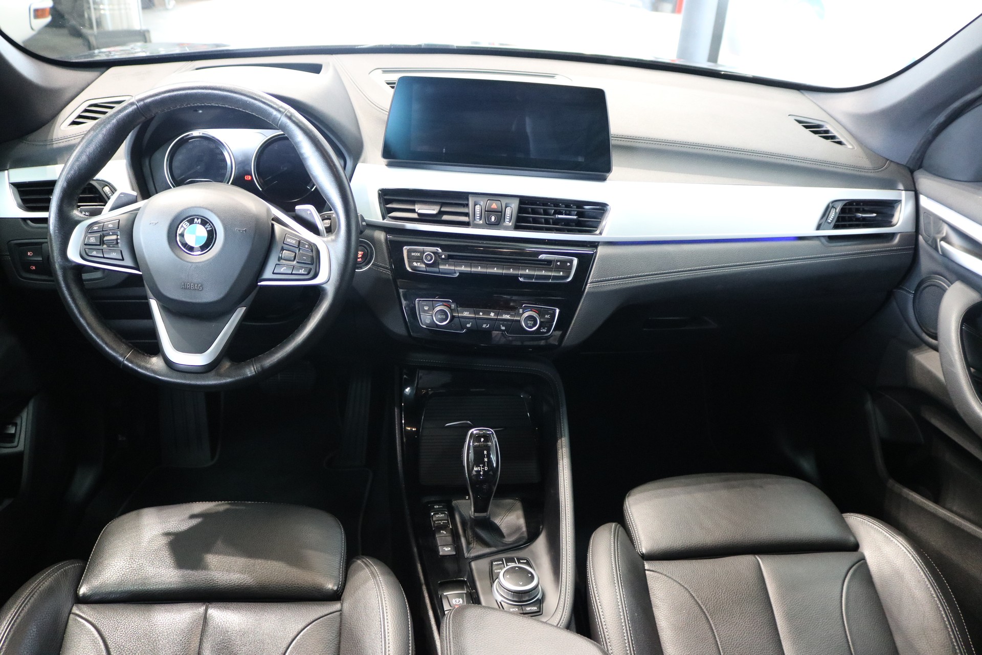 BMW X1 xDrive 20d Sport Line Steptronic-showroom-element-1