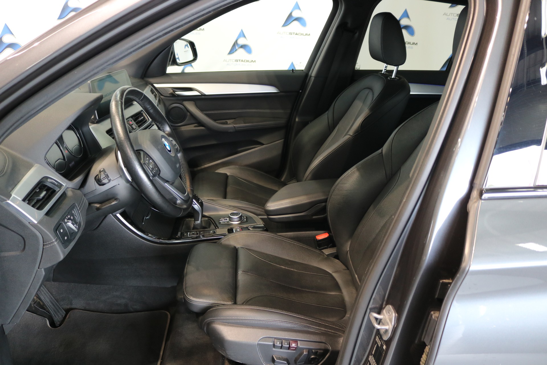 BMW X1 xDrive 20d Sport Line Steptronic-image-40