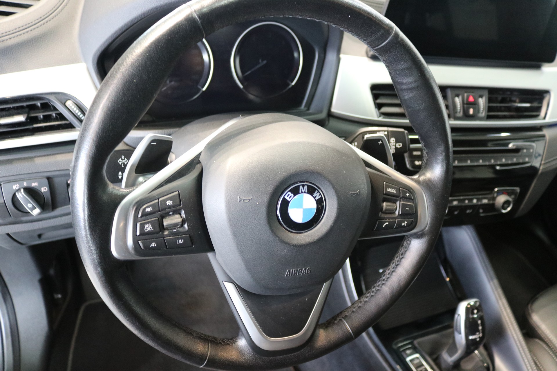 BMW X1 xDrive 20d Sport Line Steptronic-image-45
