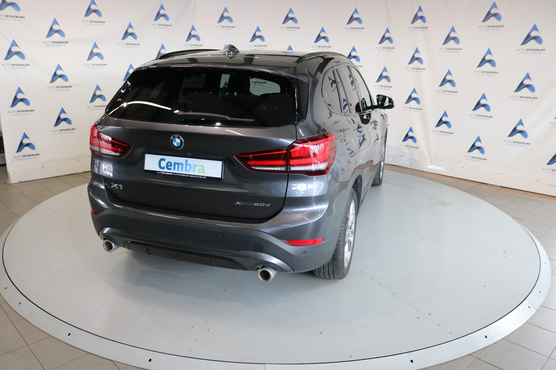 BMW X1 xDrive 20d Sport Line Steptronic-image-25