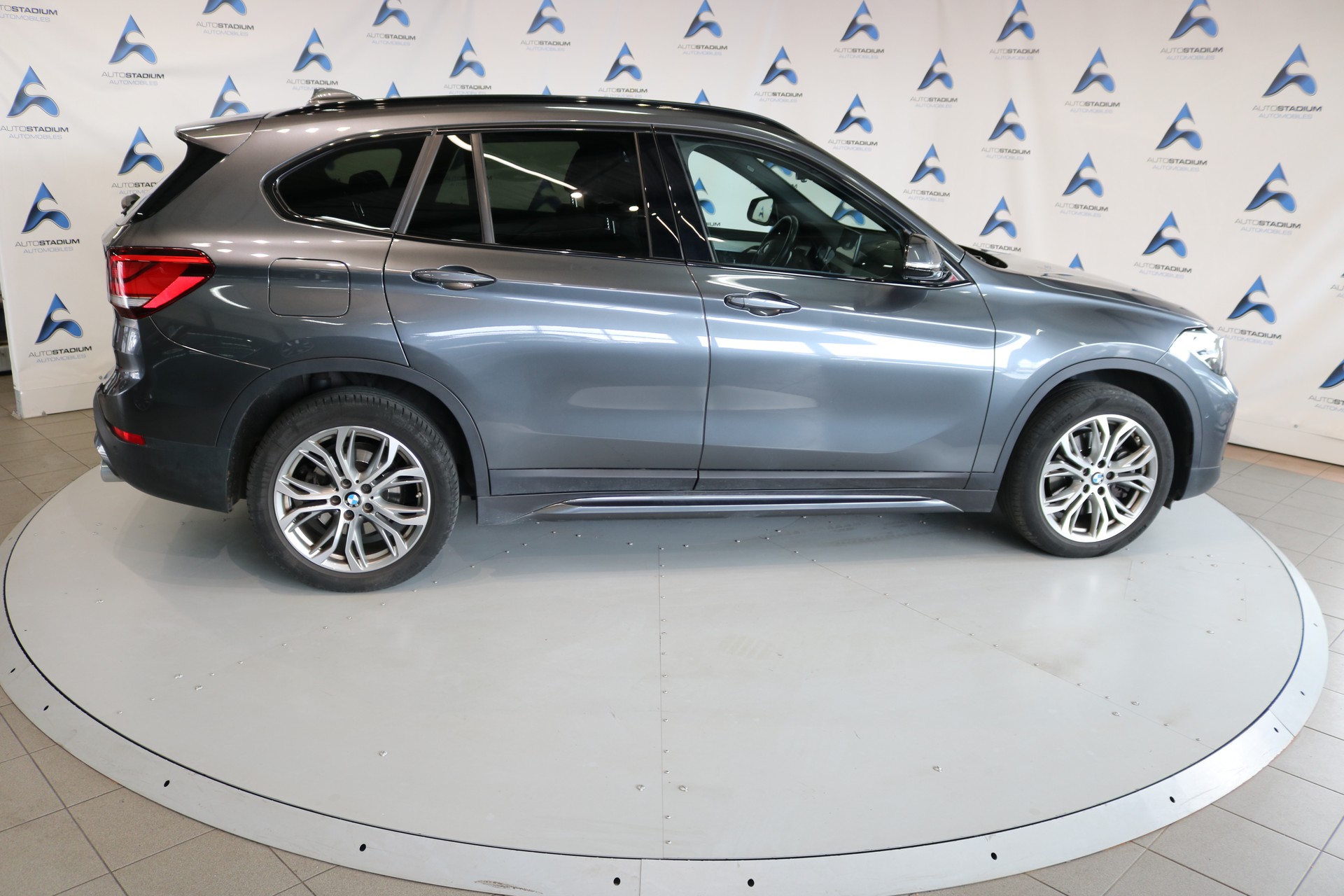 BMW X1 xDrive 20d Sport Line Steptronic-image-29