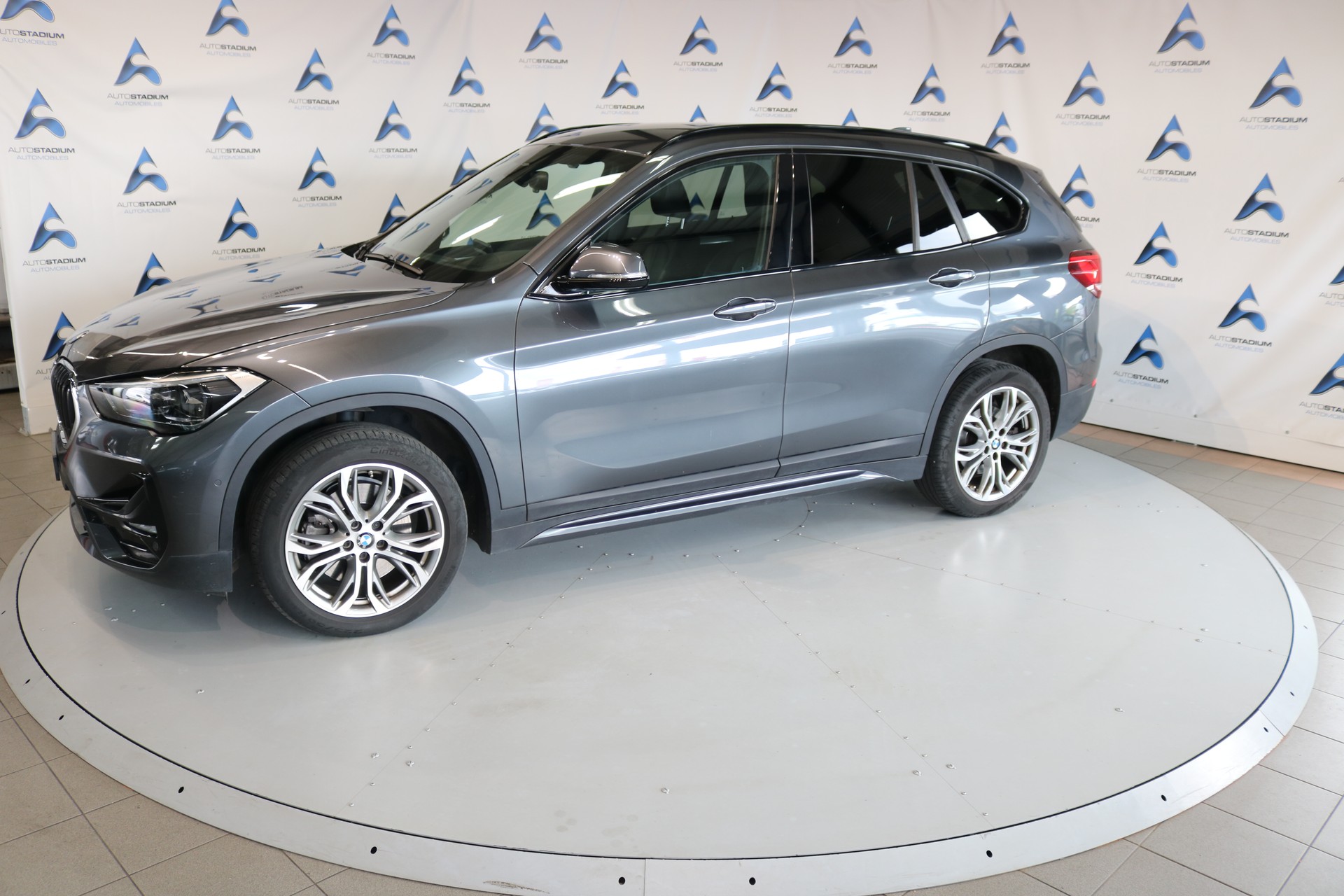 BMW X1 xDrive 20d Sport Line Steptronic-image-15