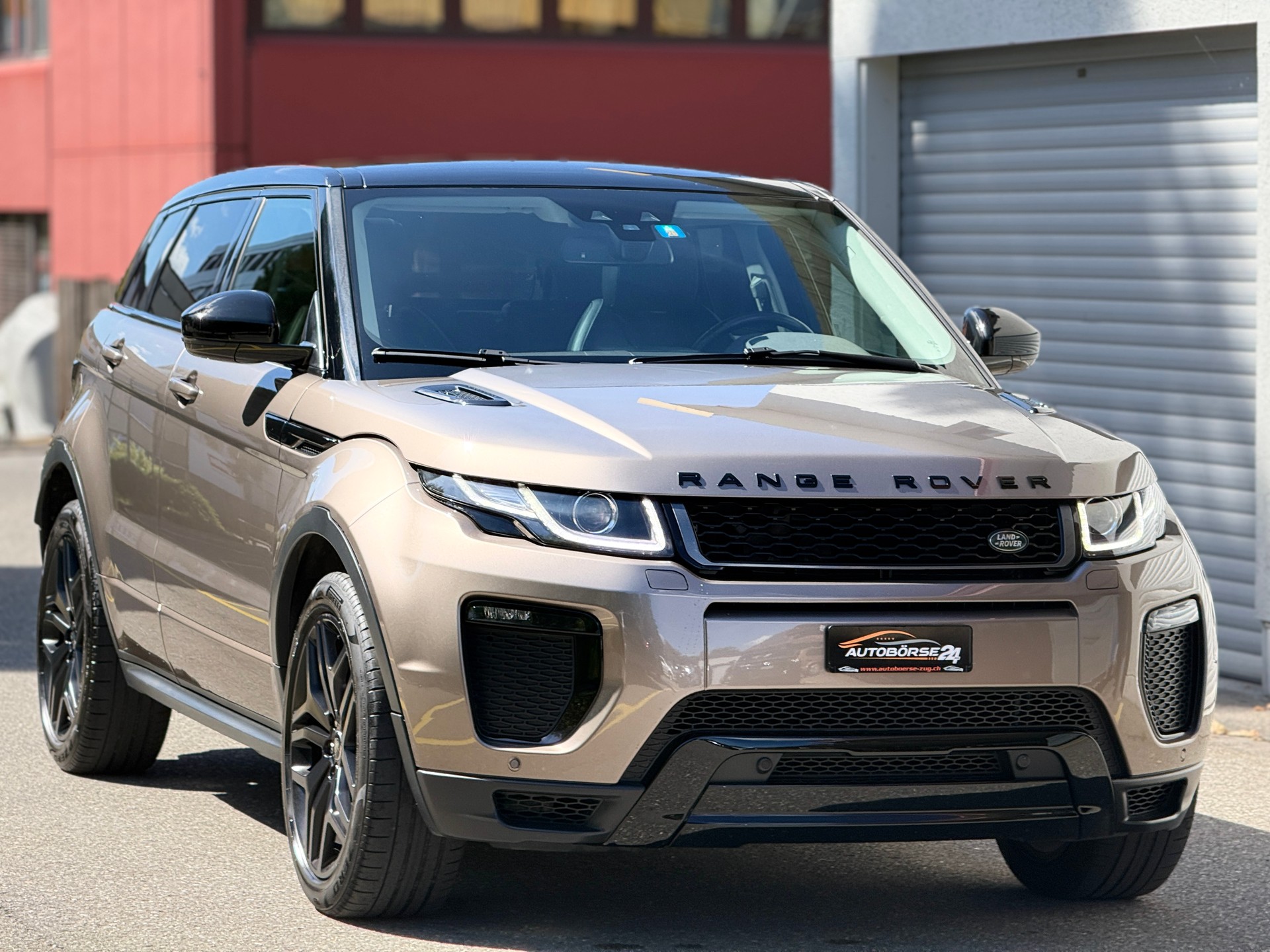 LAND ROVER Range Rover Evoque 2.0 TD4 HSE Dynamic AT9-showroom-element-1