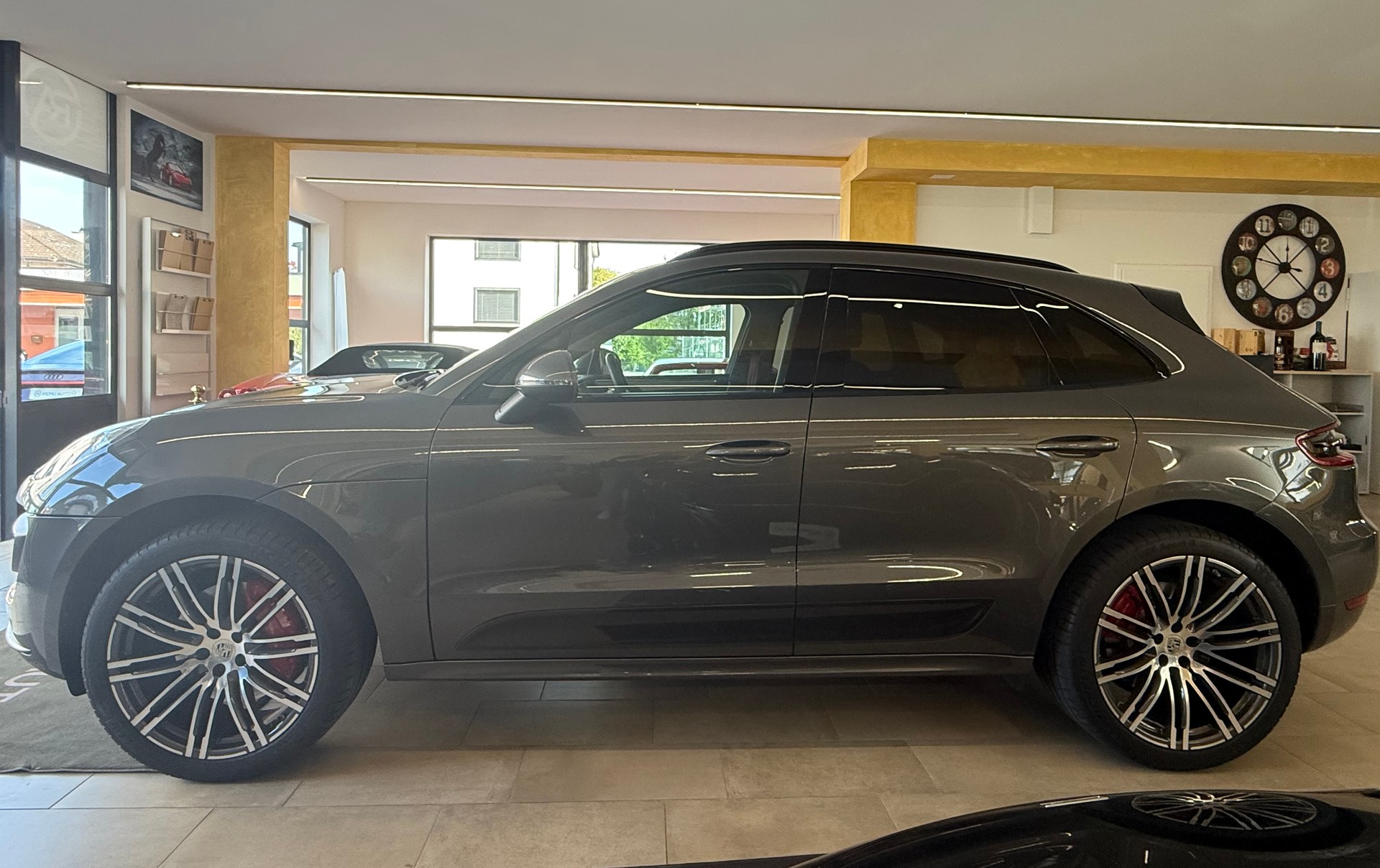 PORSCHE Macan Turbo PDK-image-6