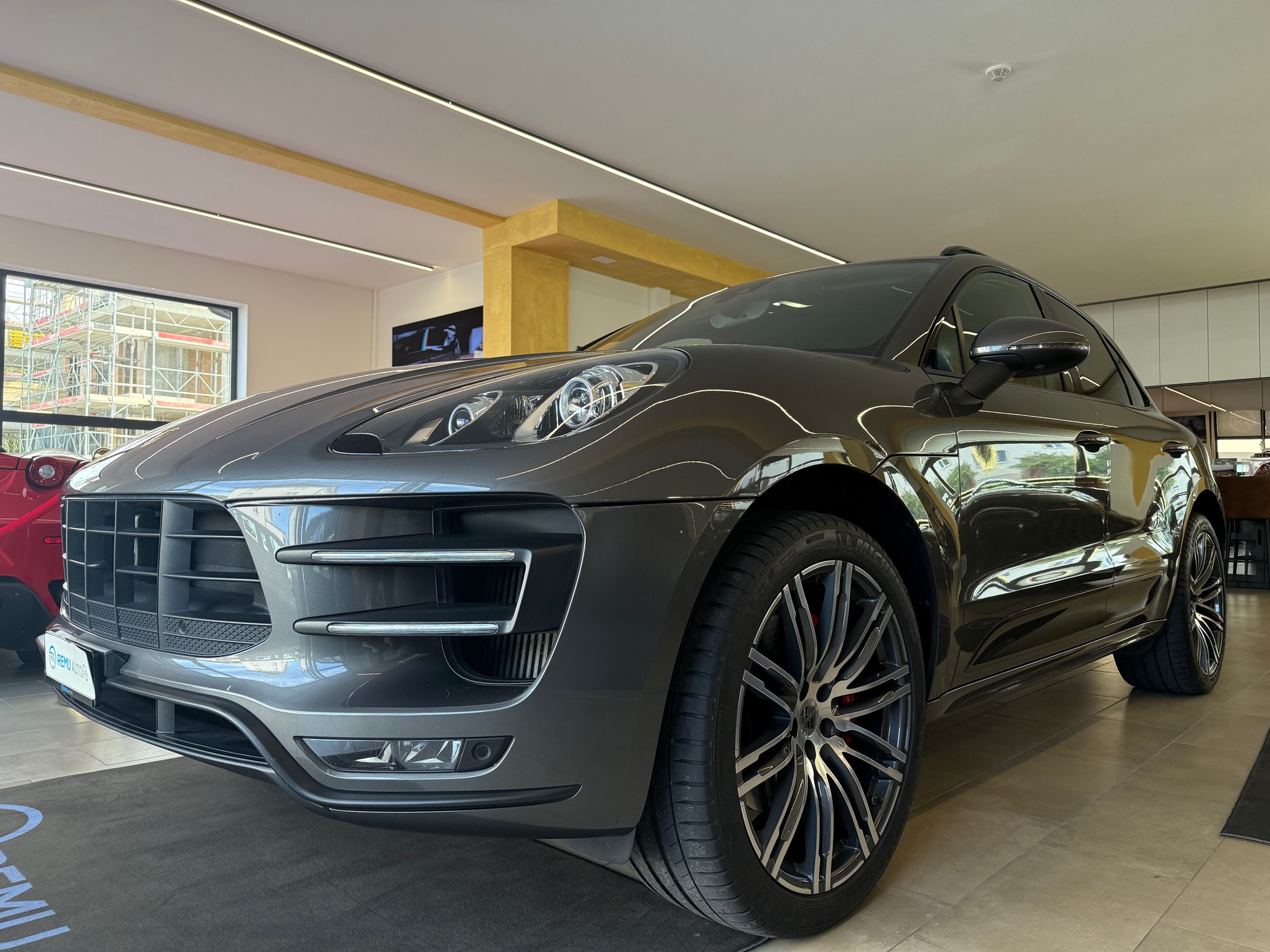 PORSCHE Macan Turbo PDK-image-7