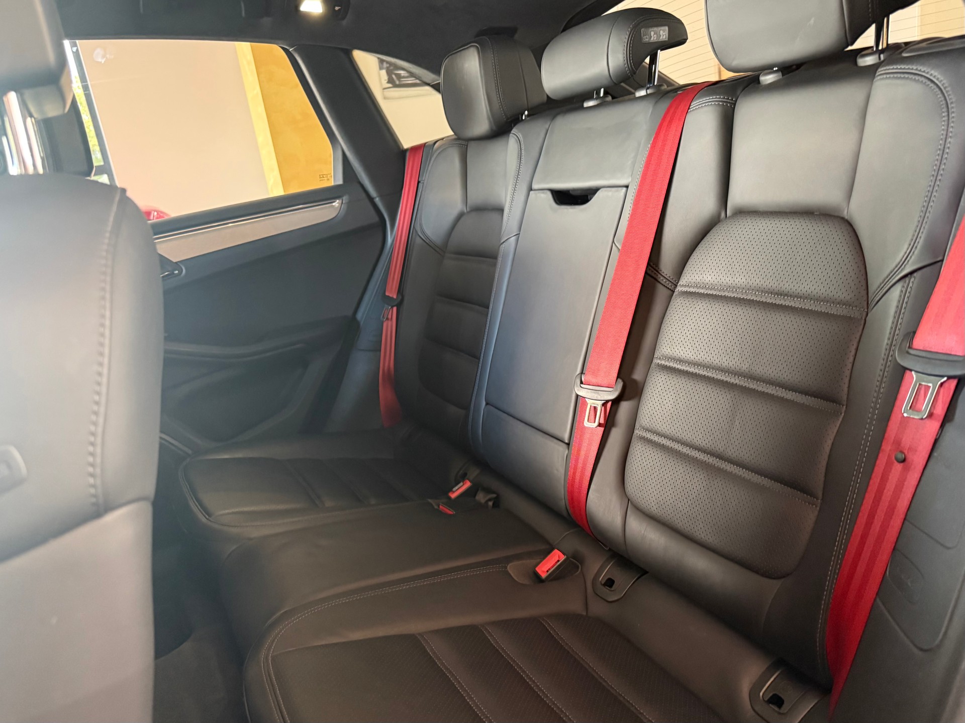 PORSCHE Macan Turbo PDK-image-19
