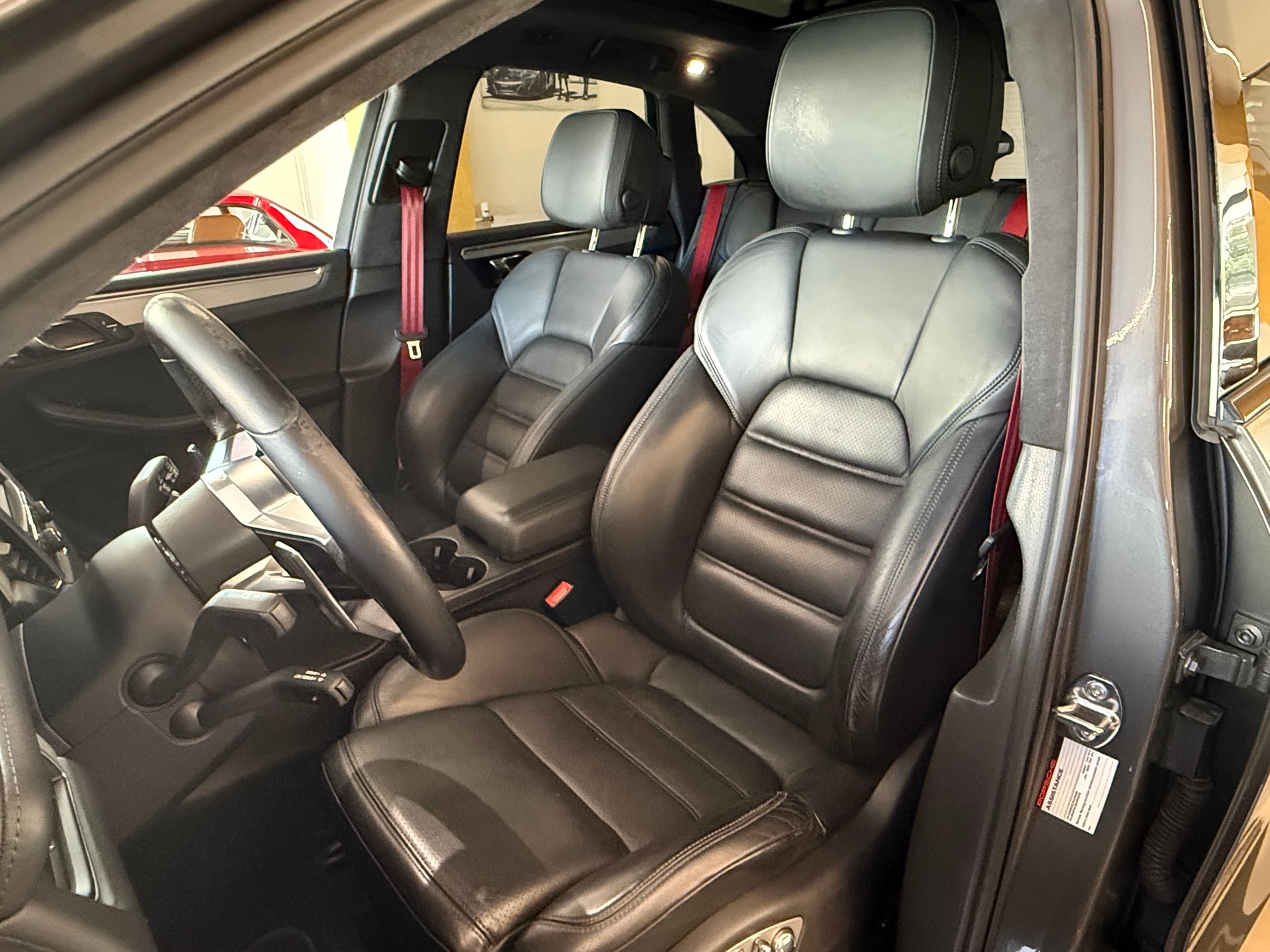 PORSCHE Macan Turbo PDK-image-11