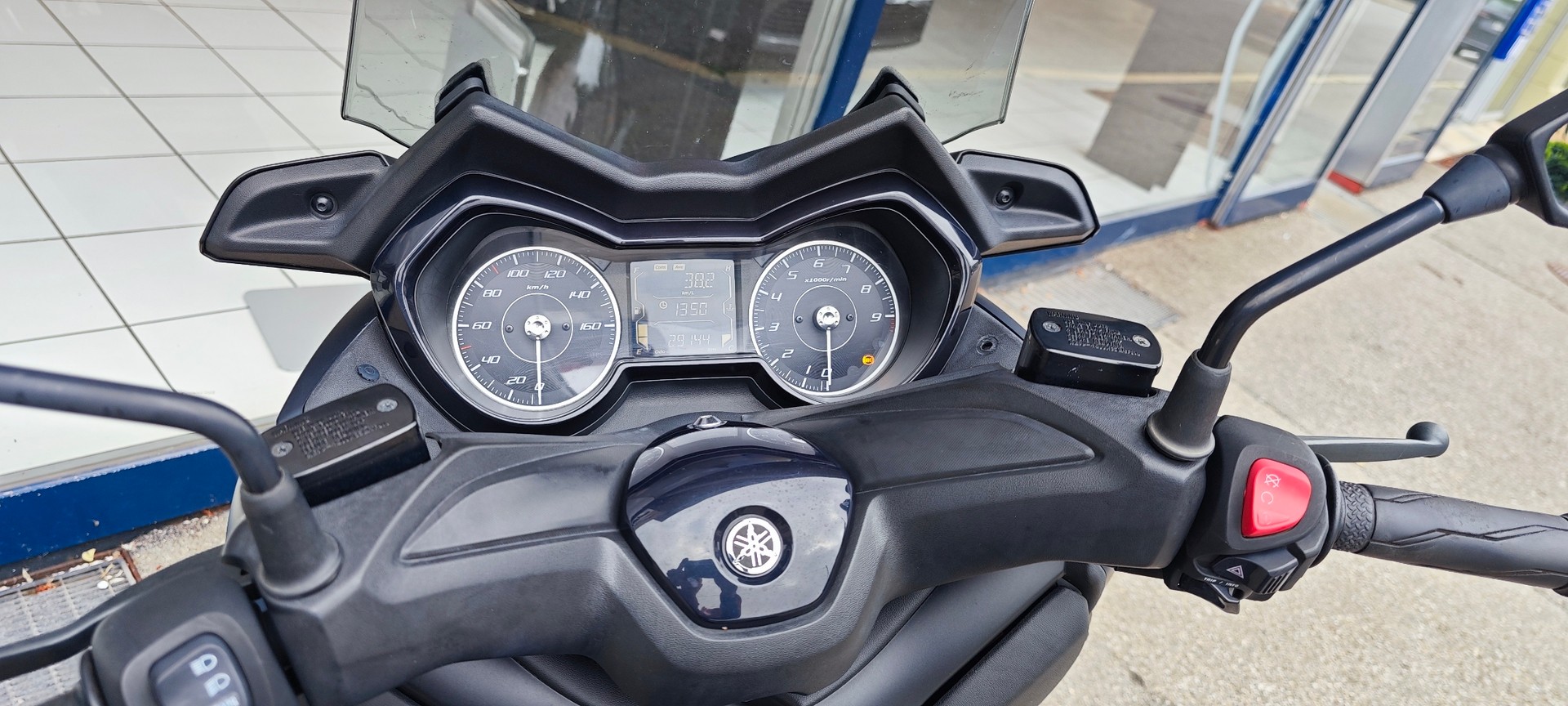 YAMAHA X-Max 300-image-4