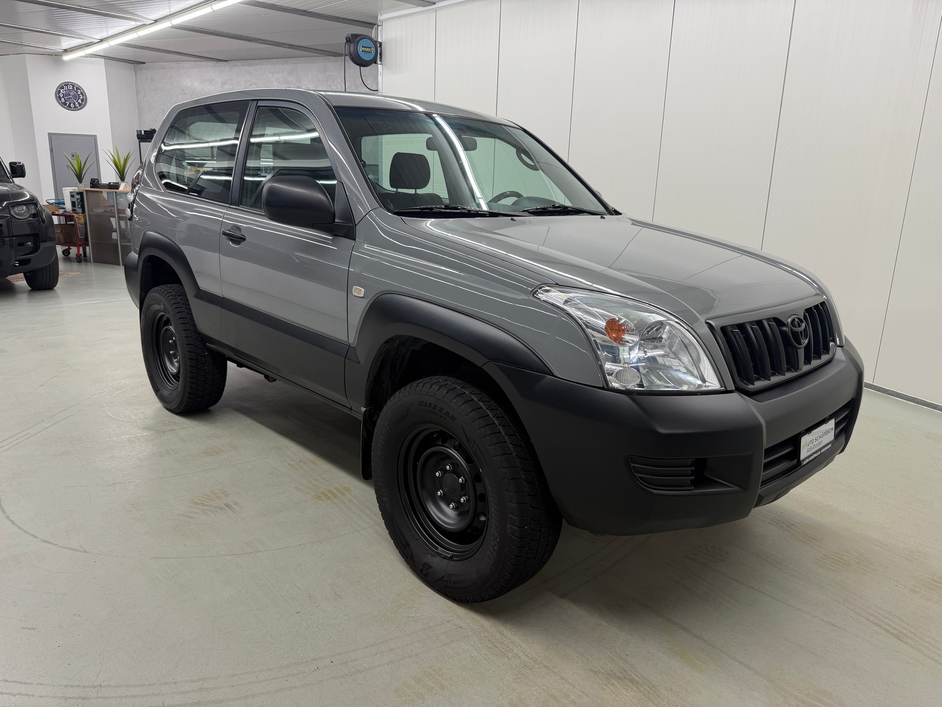 TOYOTA Land Cruiser 3.0 TD Linea Luna-showroom-element-1