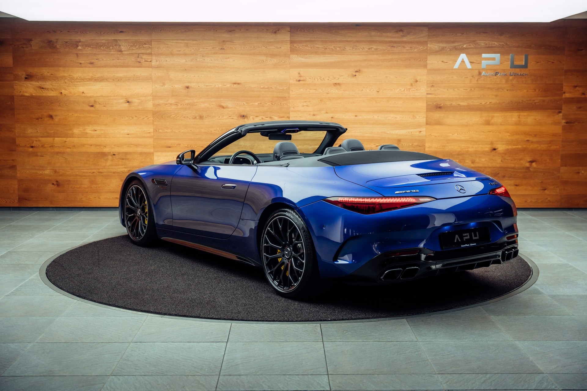 MERCEDES-BENZ AMG SL 63 4M Speedshift MCT-showroom-element-2
