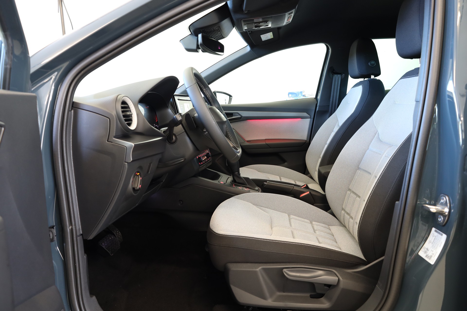 SEAT Ibiza 1.0 TSI 115 FR DSG-image-9