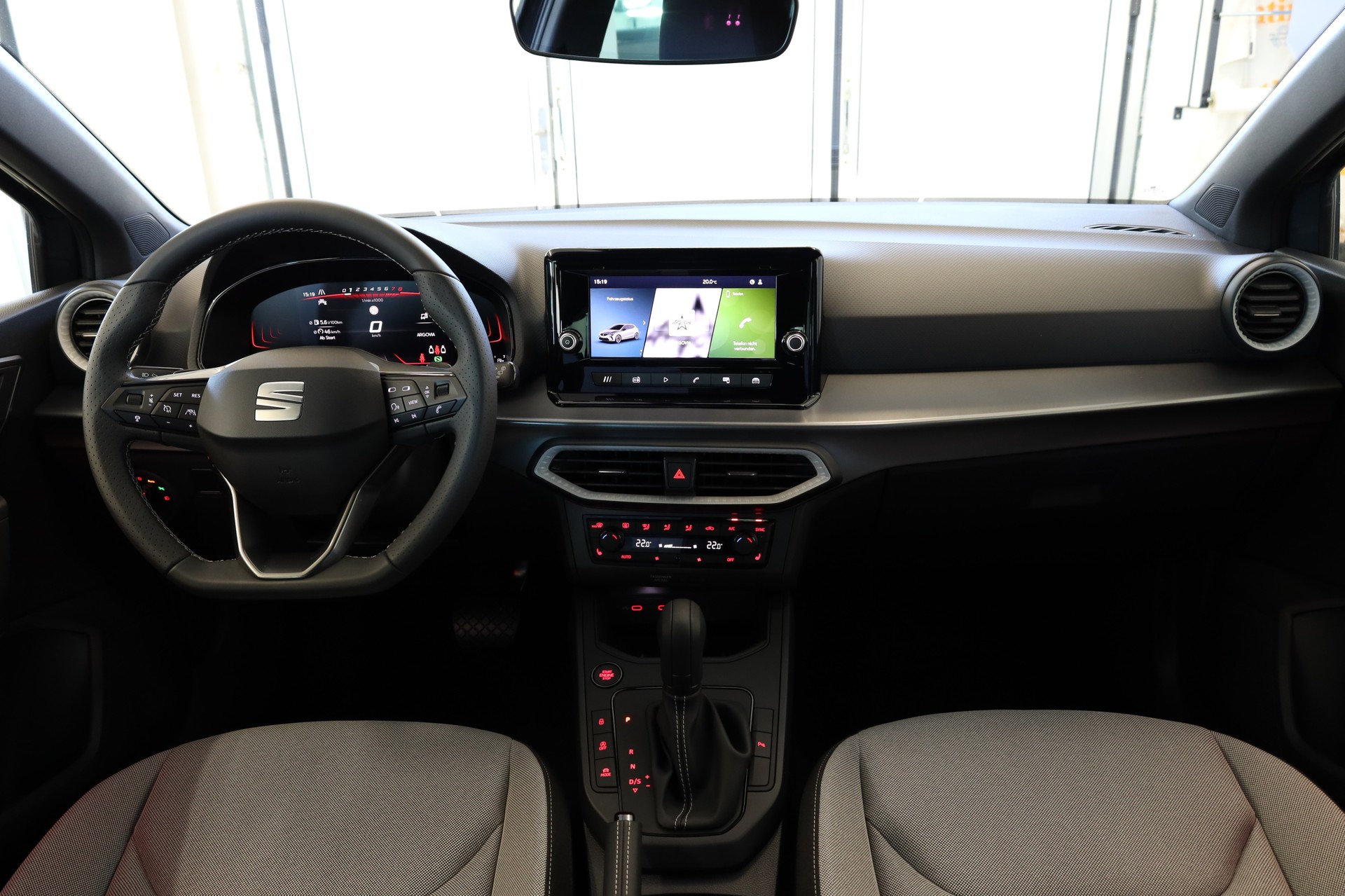 SEAT Ibiza 1.0 TSI 115 FR DSG-image-8