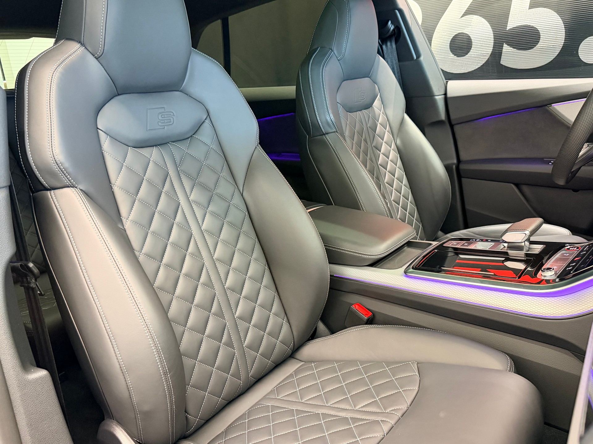 AUDI SQ8 SUV TFSI quattro tiptronic-image-22
