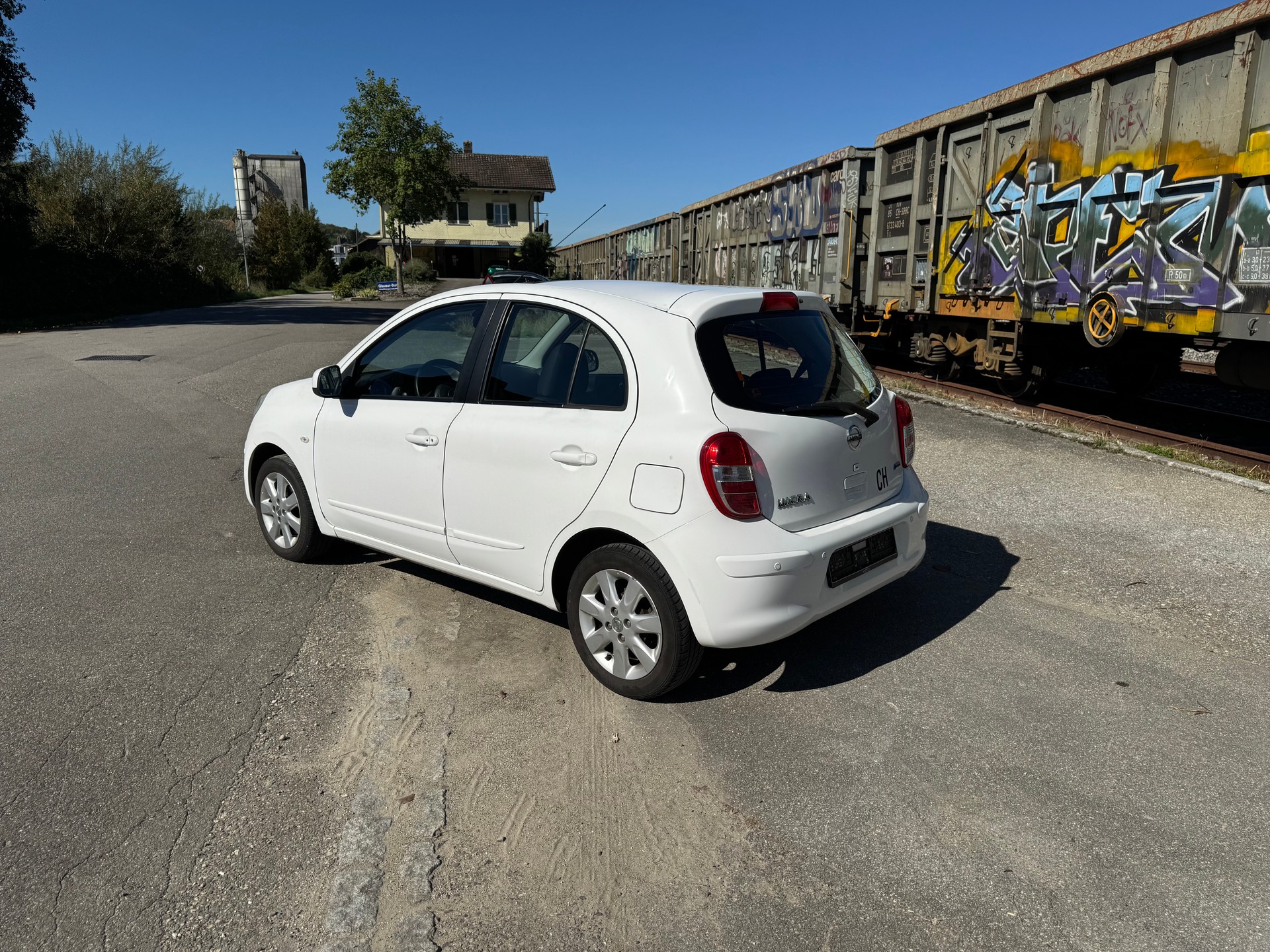 NISSAN Micra 1.2 tekna-showroom-element-3