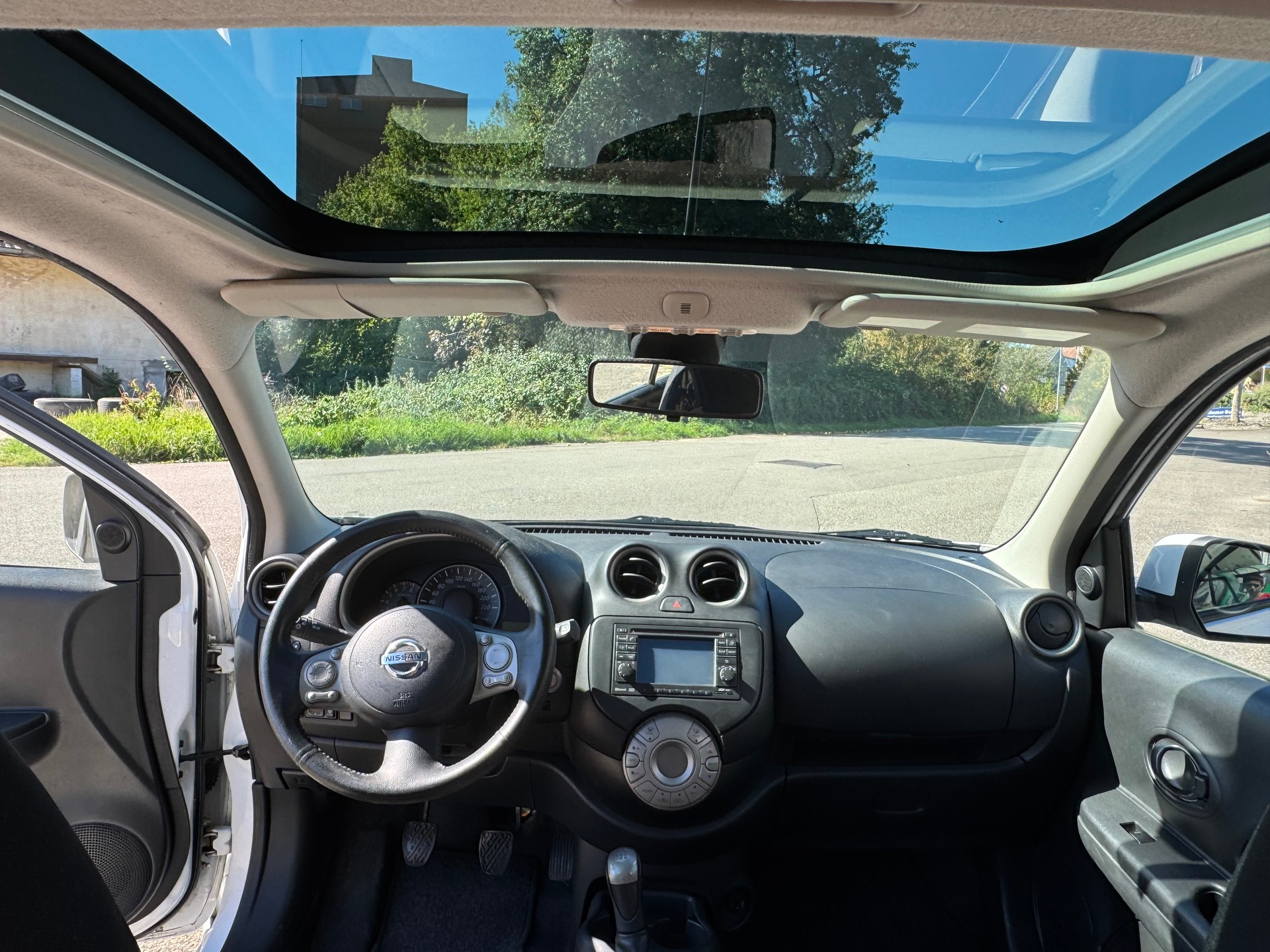 NISSAN Micra 1.2 tekna-image-9