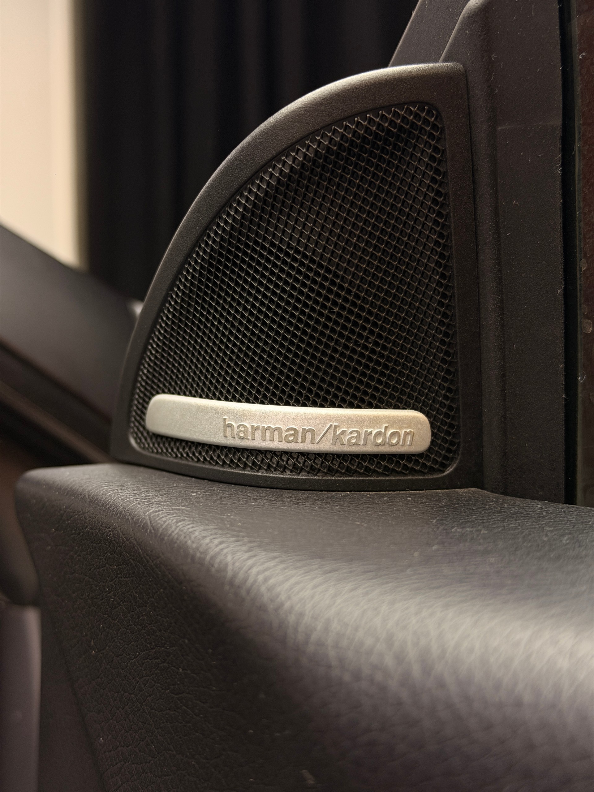 MERCEDES-BENZ CLA 250-image-8