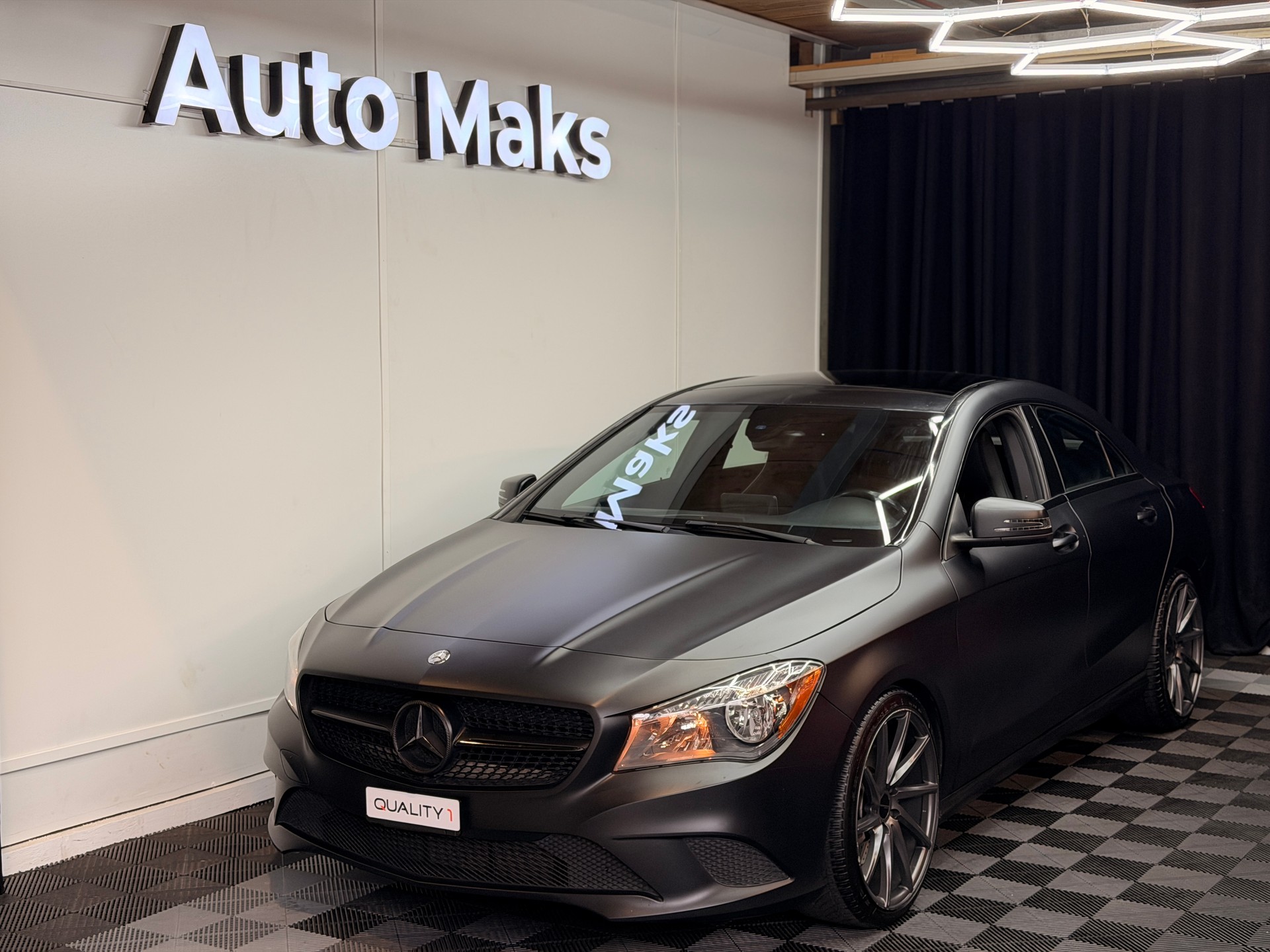 MERCEDES-BENZ CLA 250