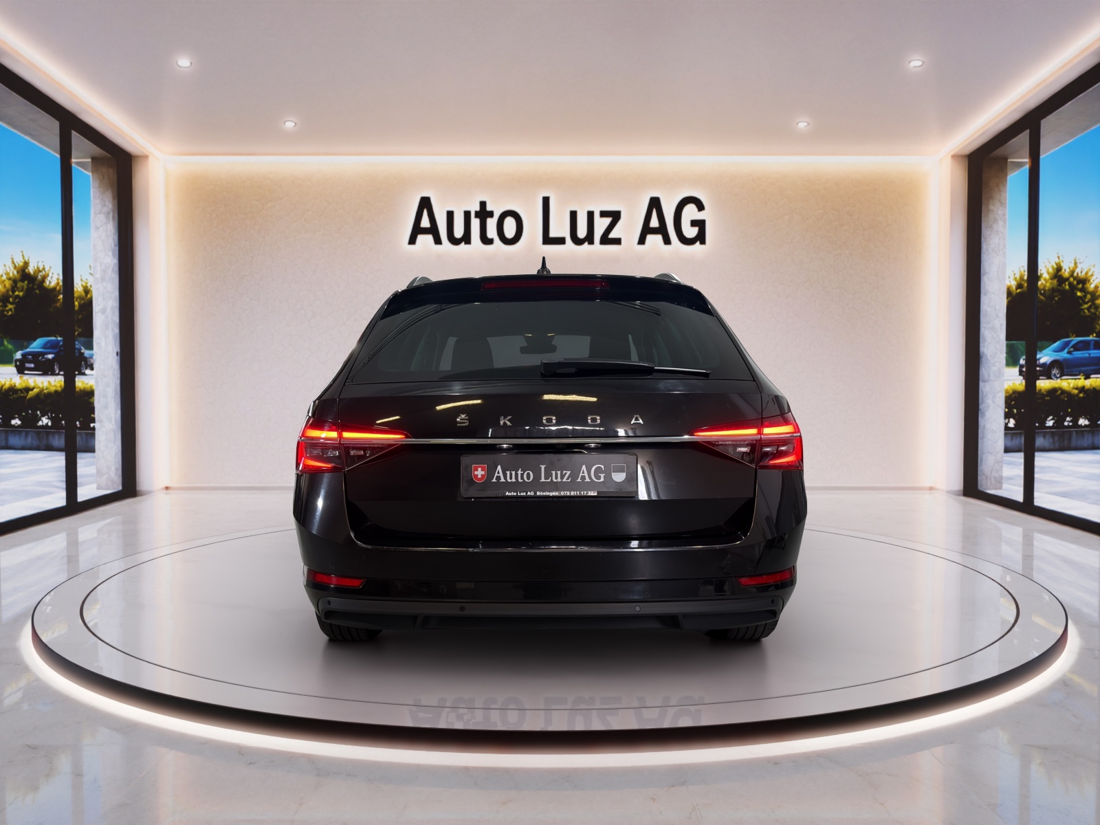 SKODA Superb Combi 2.0 TDi Ambition 4x4 DSG-showroom-element-2