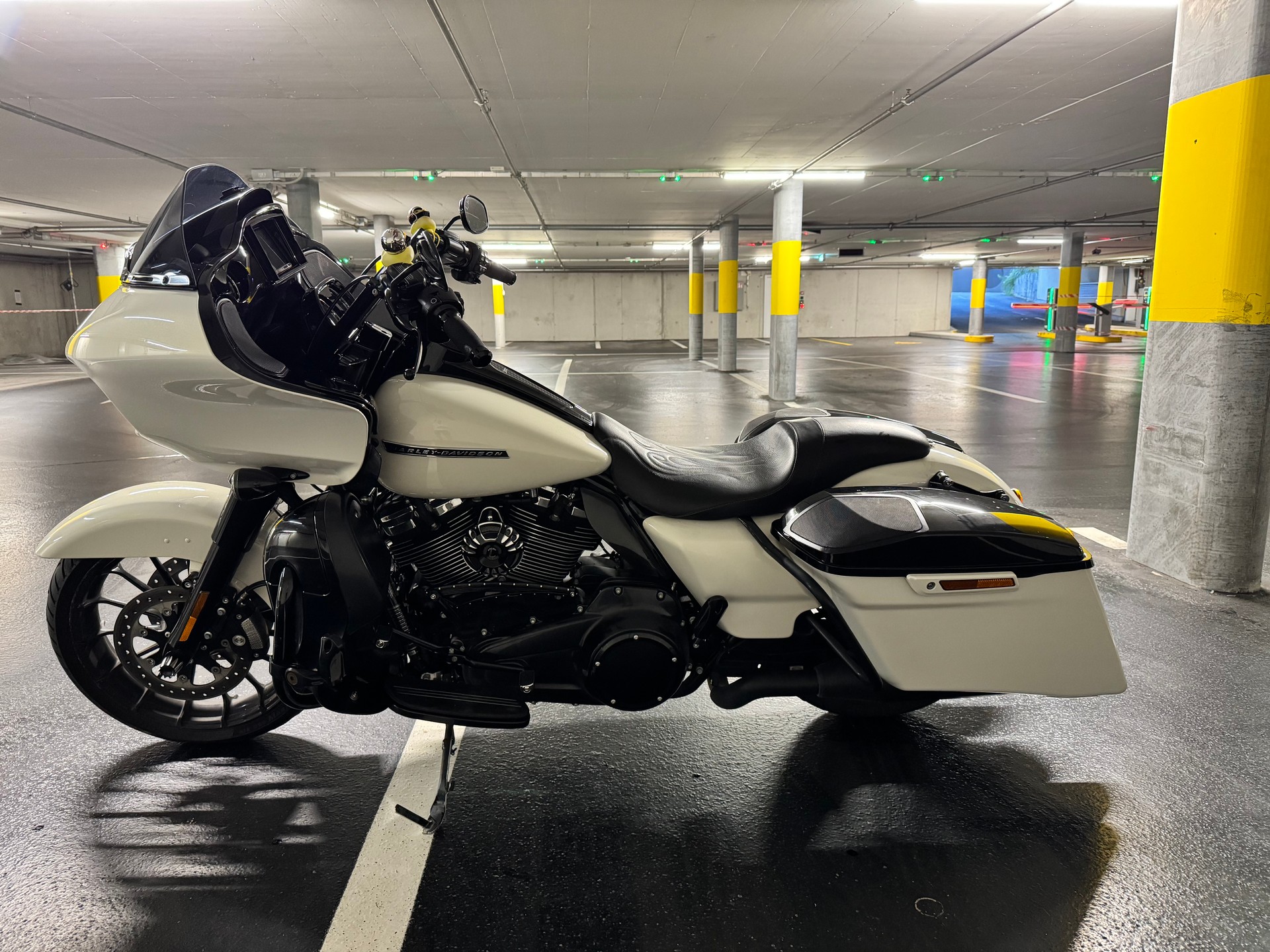 HARLEY-DAVIDSON FLTRXS Road Glide Special 107 ABS-image-8