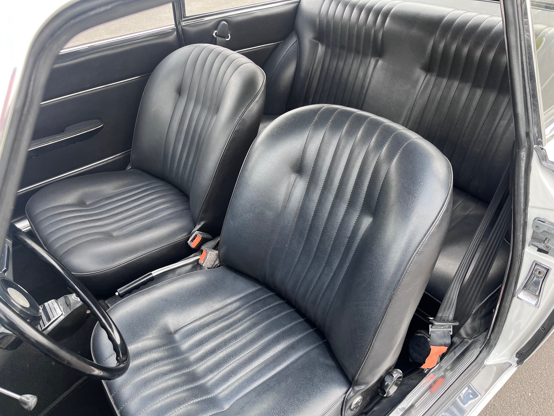 ALFA ROMEO 1300 GT junior scalino-image-5