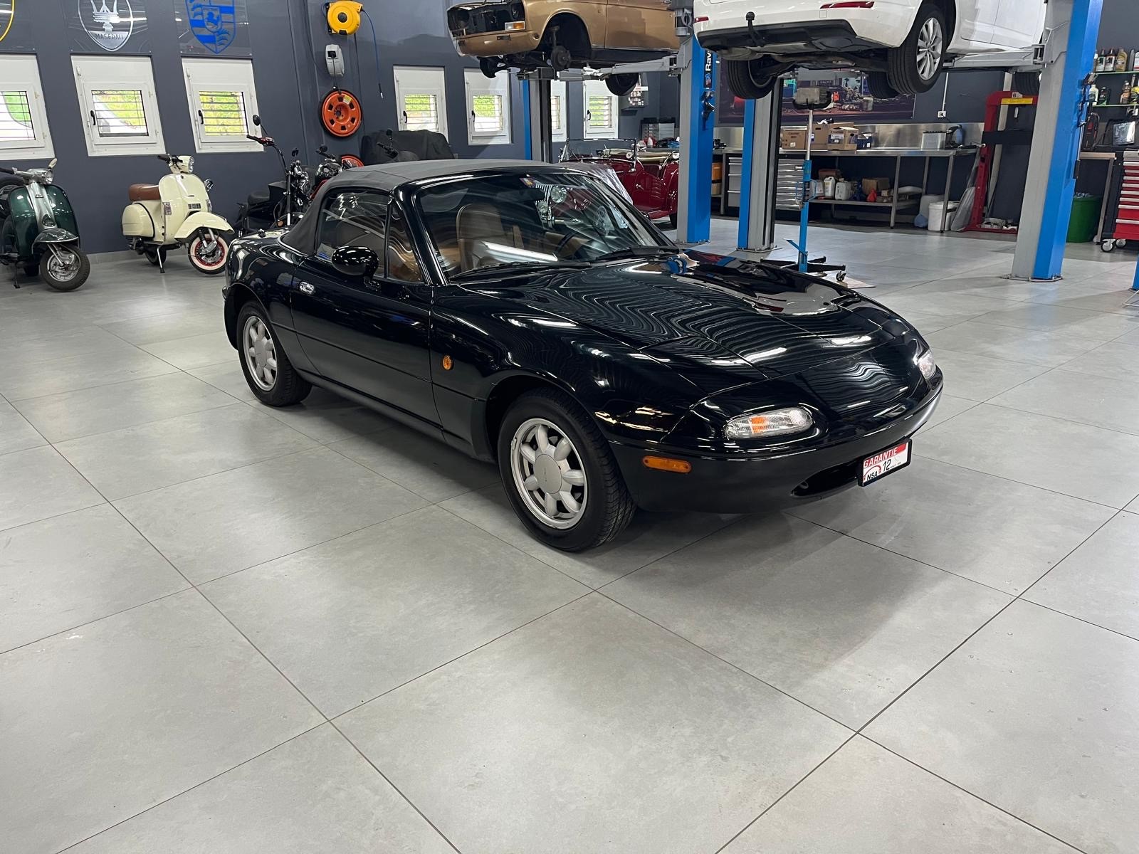 MAZDA MX-5 1.6i-16-image-2
