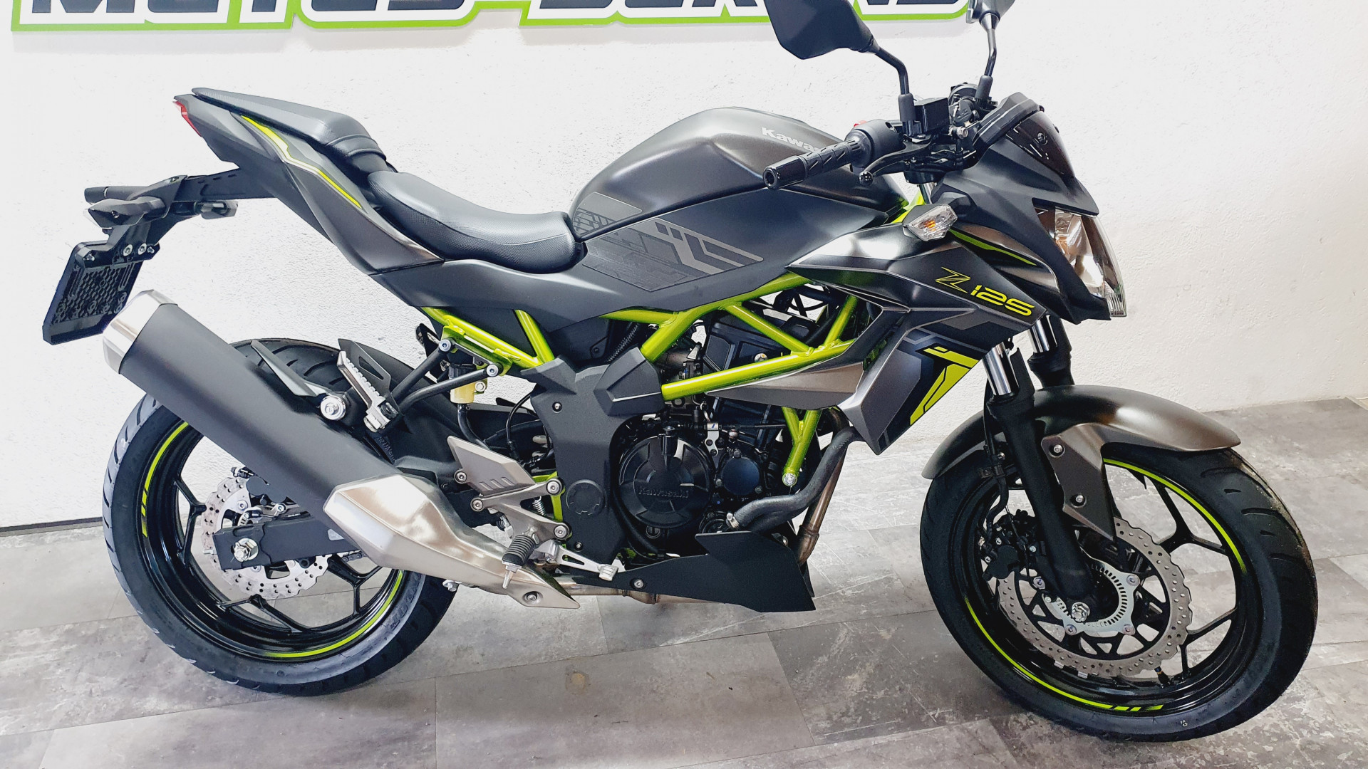 KAWASAKI Z 125-image-2