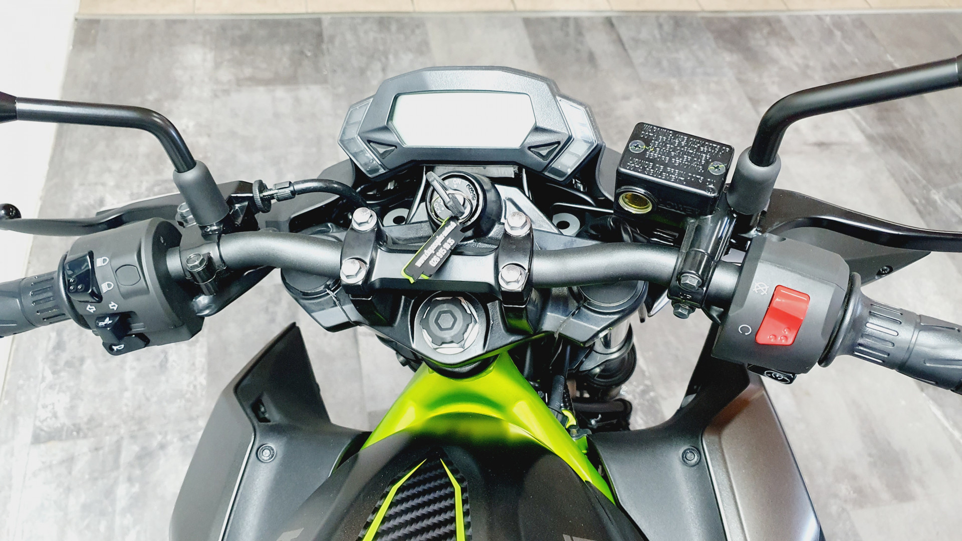 KAWASAKI Z 125-image-3