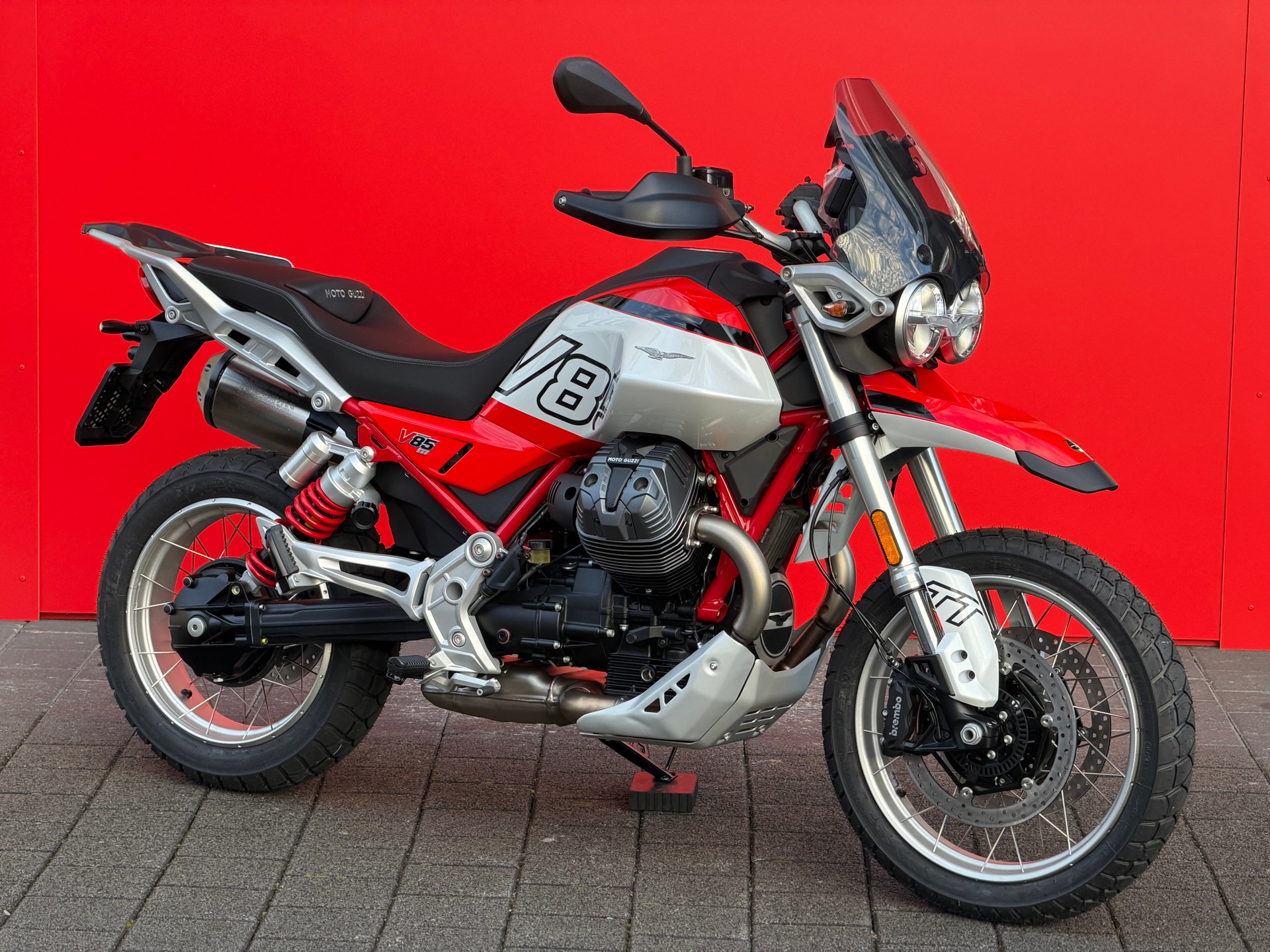 MOTO GUZZI V85 TT E5+-image-1