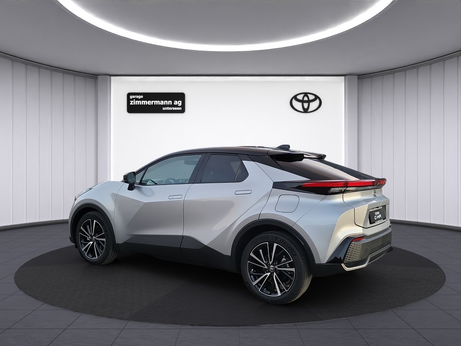TOYOTA C-HR 2.0 PHEV Style-image-9