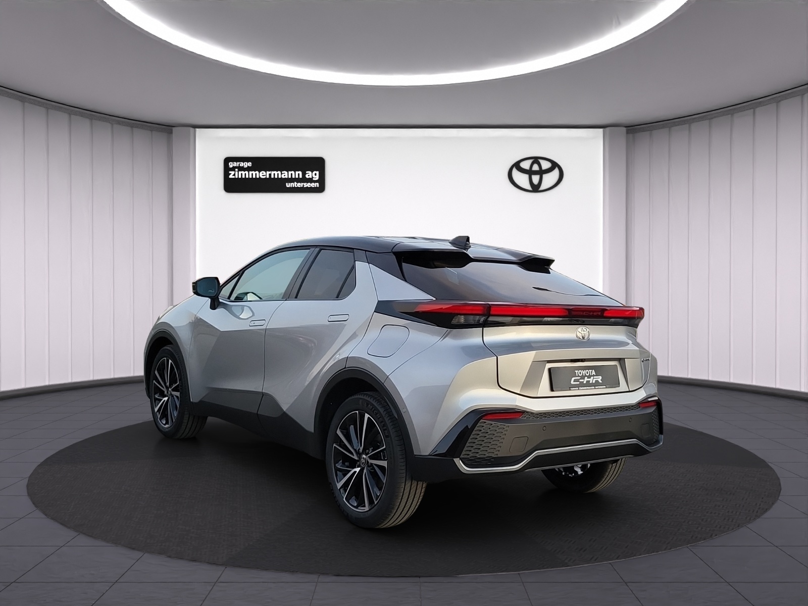TOYOTA C-HR 2.0 PHEV Style-image-8