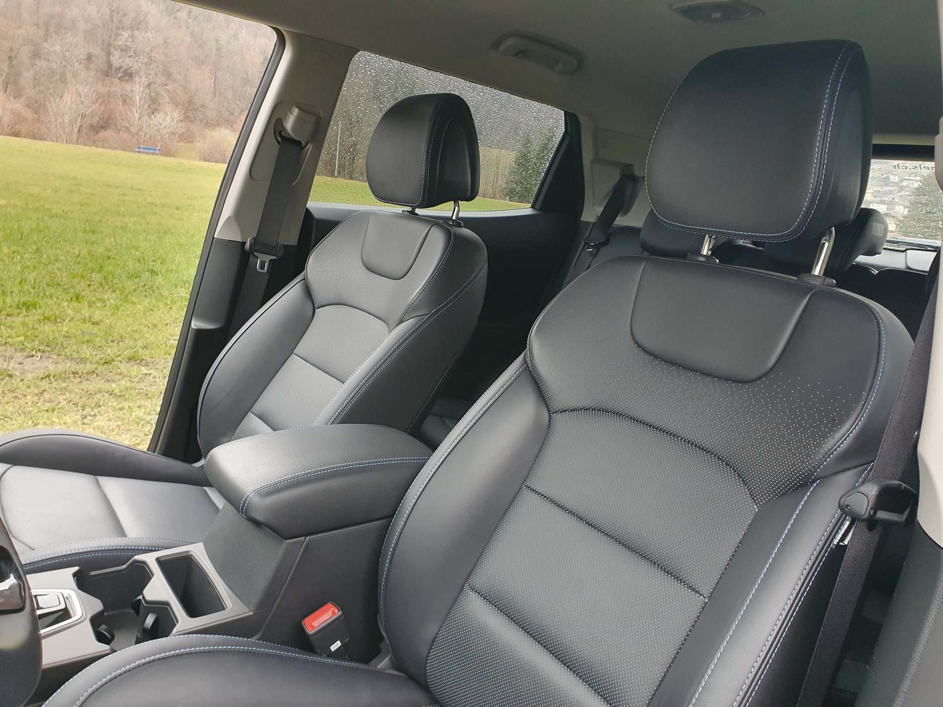 KGM-SsangYong Korando eMotion Titanium-image-10