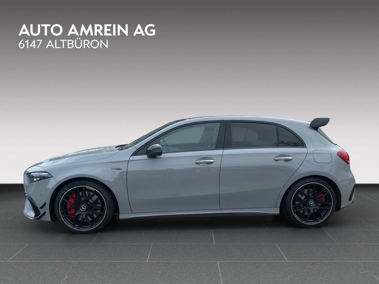 MERCEDES-BENZ A AMG 45 S 4Matic+ 8G-DCT-showroom-element-2