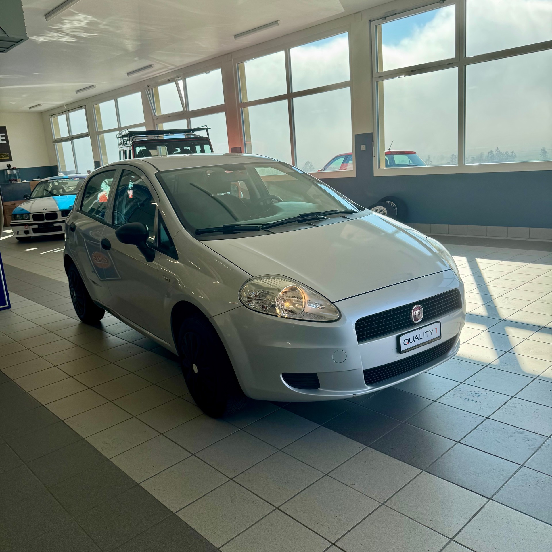 FIAT PUNTO 1.2 Pop-showroom-element-1