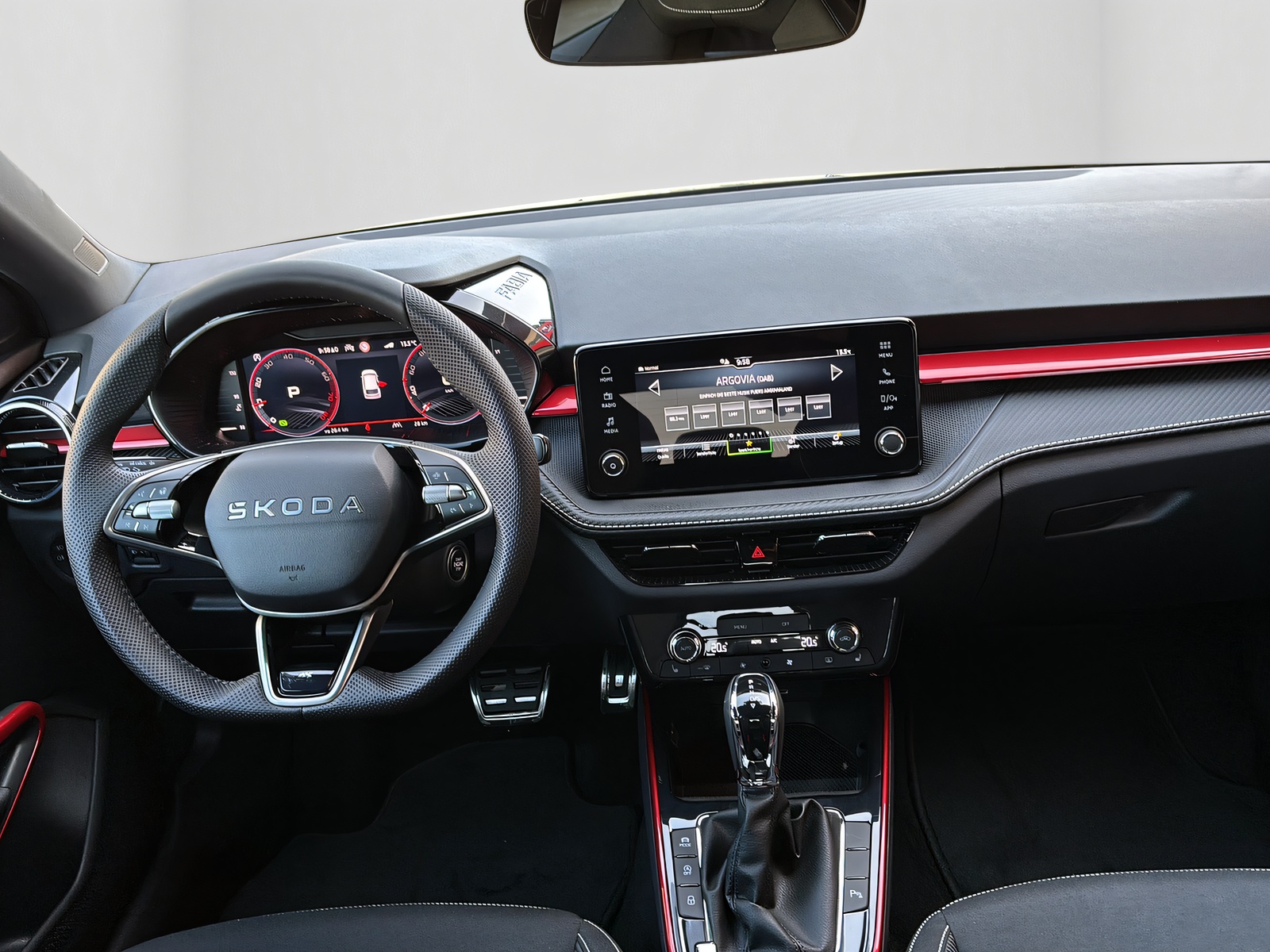 SKODA Fabia 1.0 TSI Monte Carlo DSG-image-13