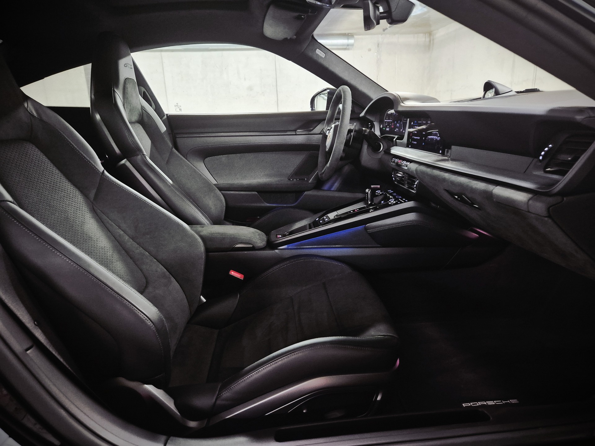 PORSCHE 911 Carrera GTS PDK-image-15