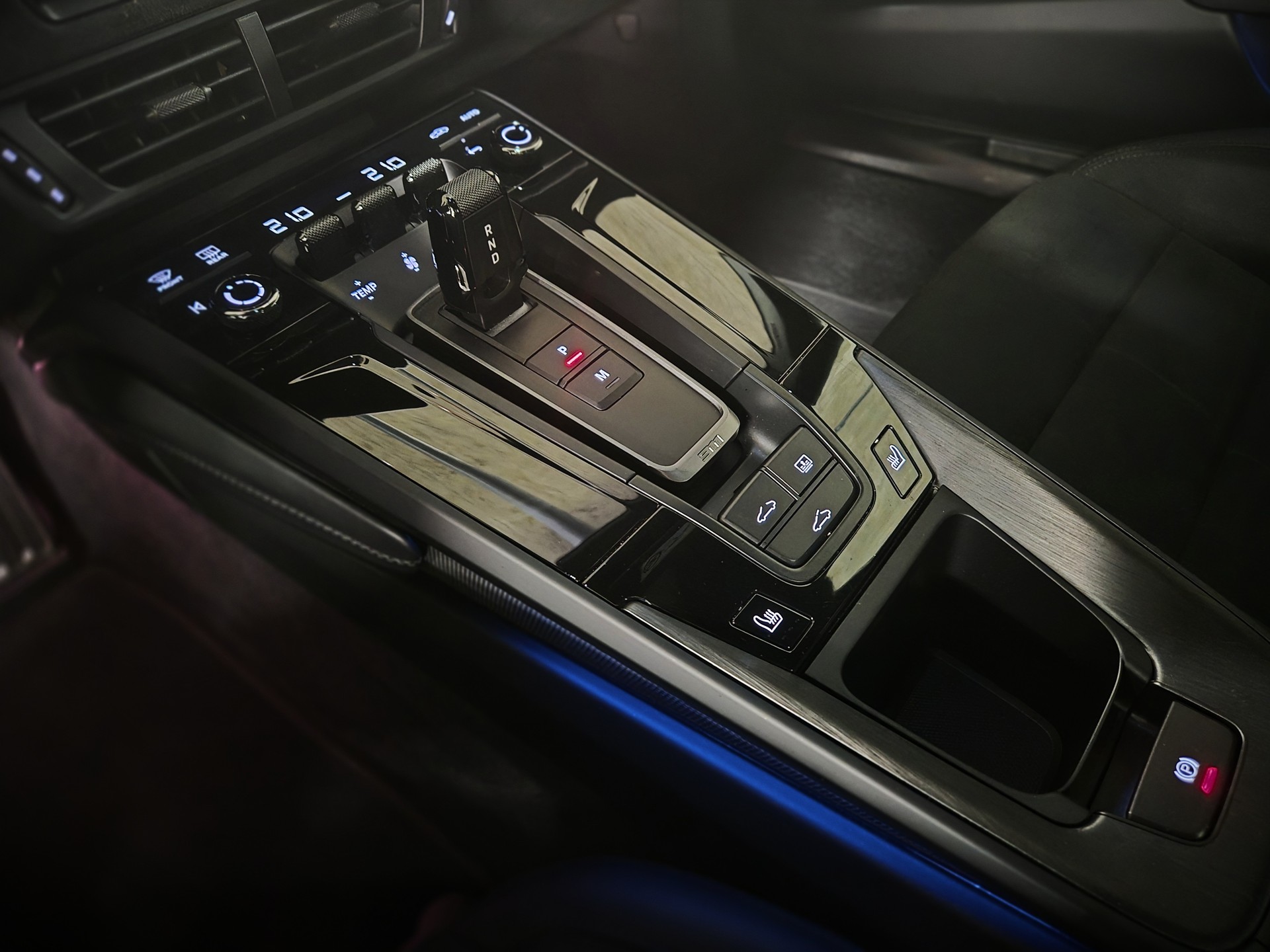PORSCHE 911 Carrera GTS PDK-image-17
