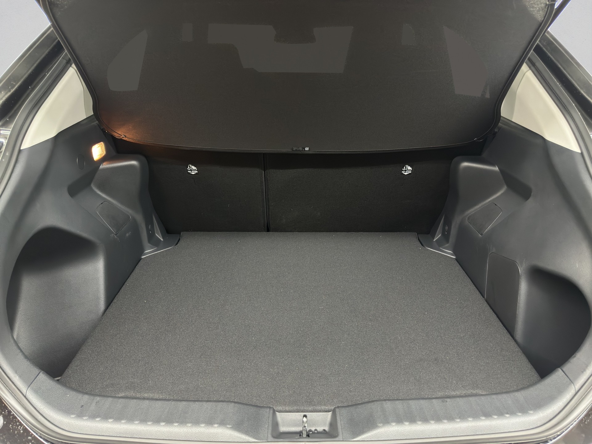 TOYOTA Yaris Cross 1.5 Comfort e-CVT-image-15