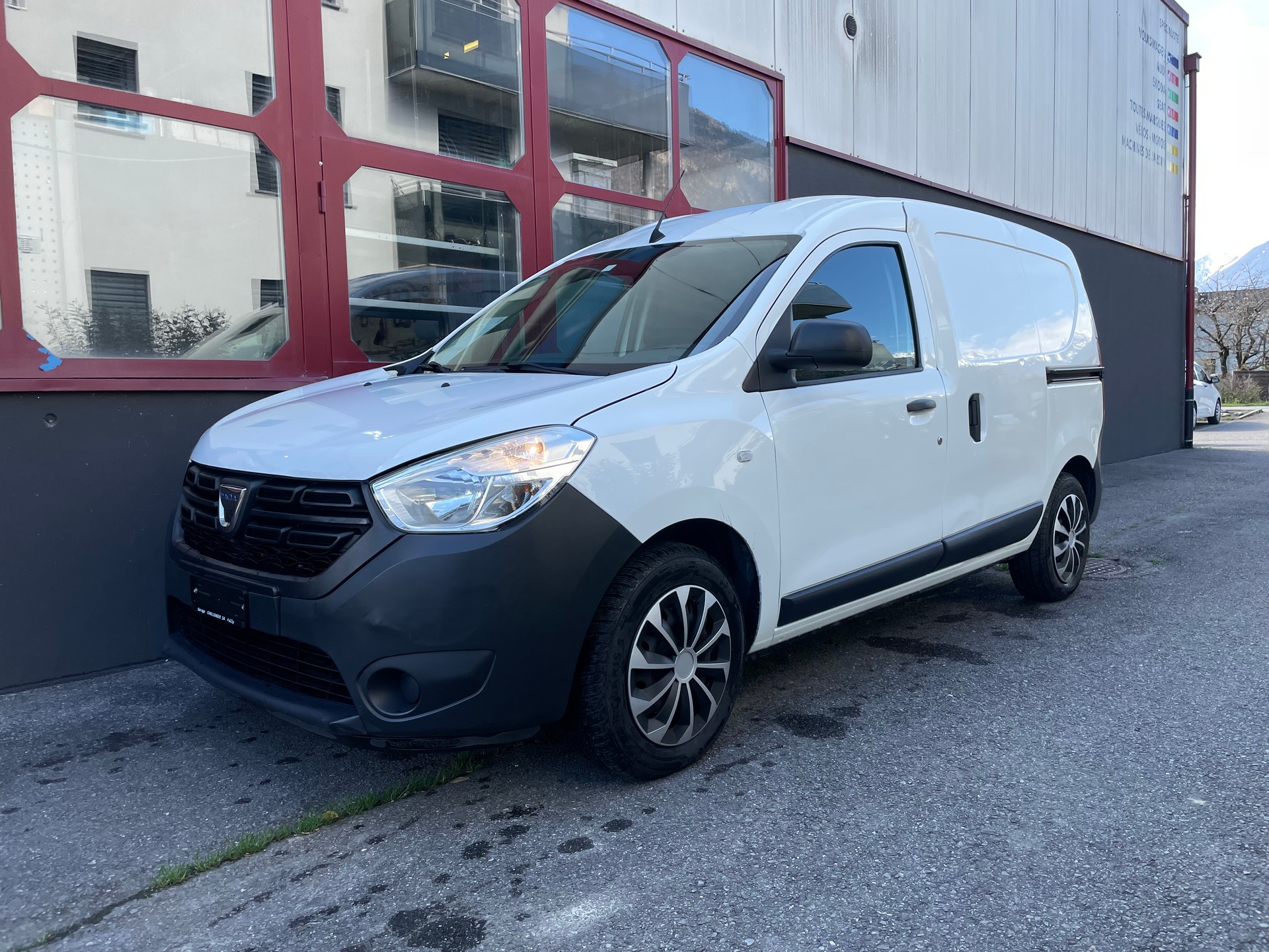 DACIA Dokker Van TCe 100 PF Essential-image-3