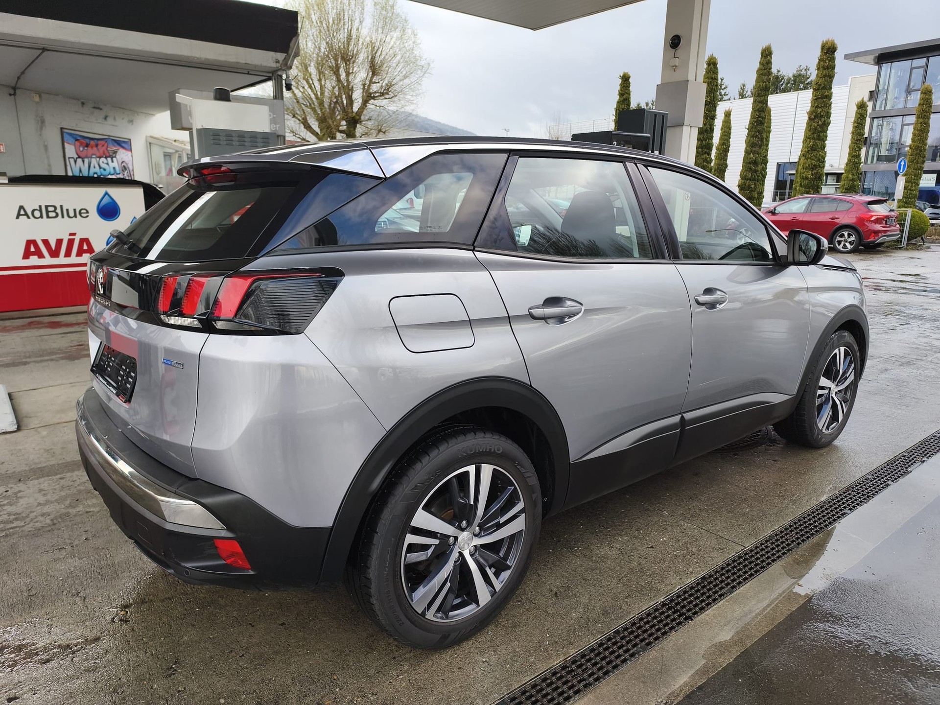 PEUGEOT 3008 1.2 PureTech Allure EAT-image-3