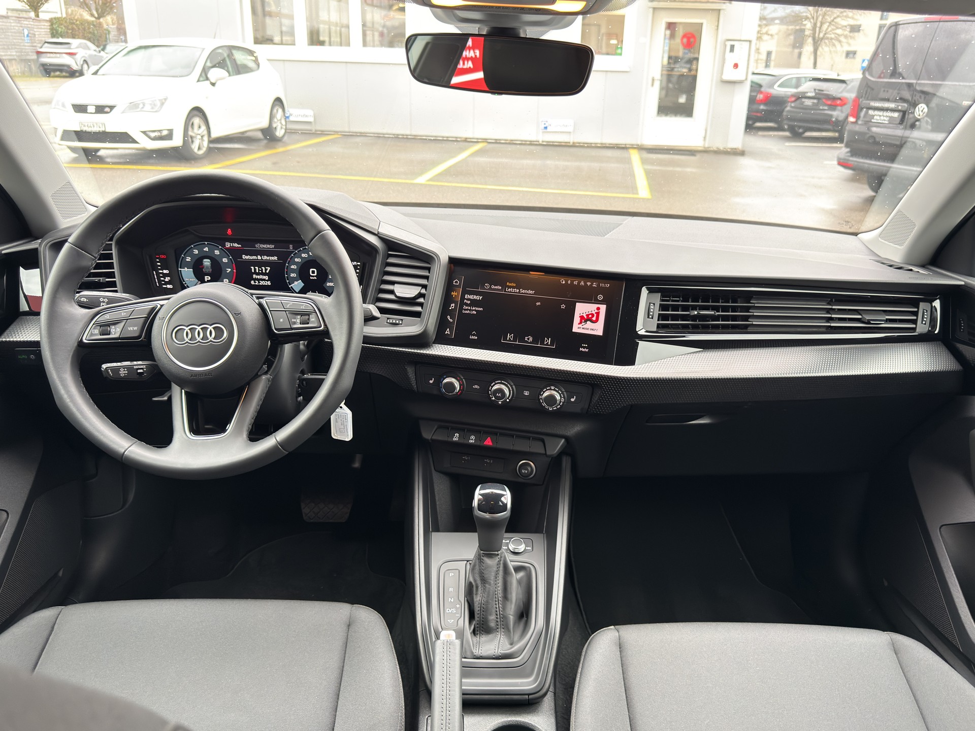 AUDI A1 Sportback 1.0 30 TFSI Attraction S-Tronic-image-15