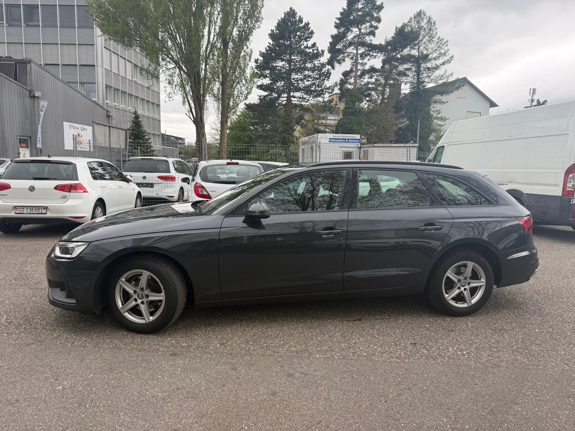 AUDI A4 Avant 35 TDI S-tronic ** Gr. Navi ** LED ** Klima-auto ** Tempomat ** PDC V&H ** Frisch Ab MFK-image-10