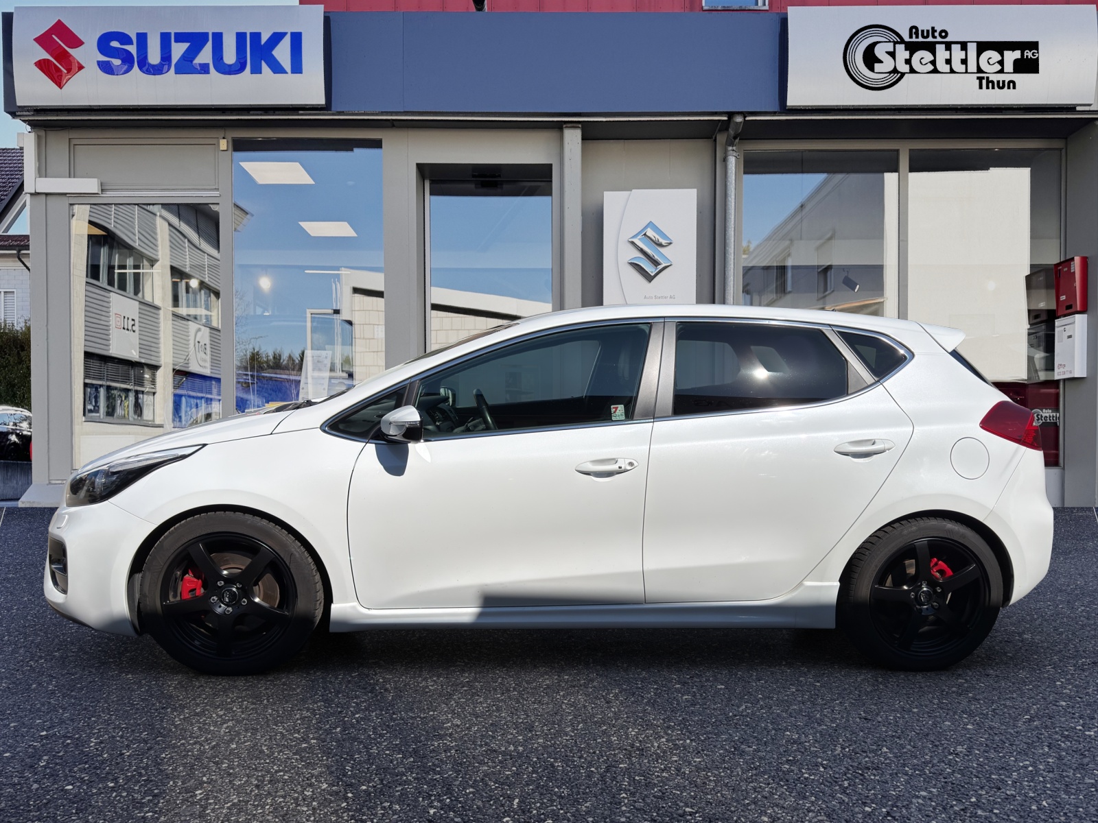 KIA Cee'd 1.6 GDi GT-showroom-element-2