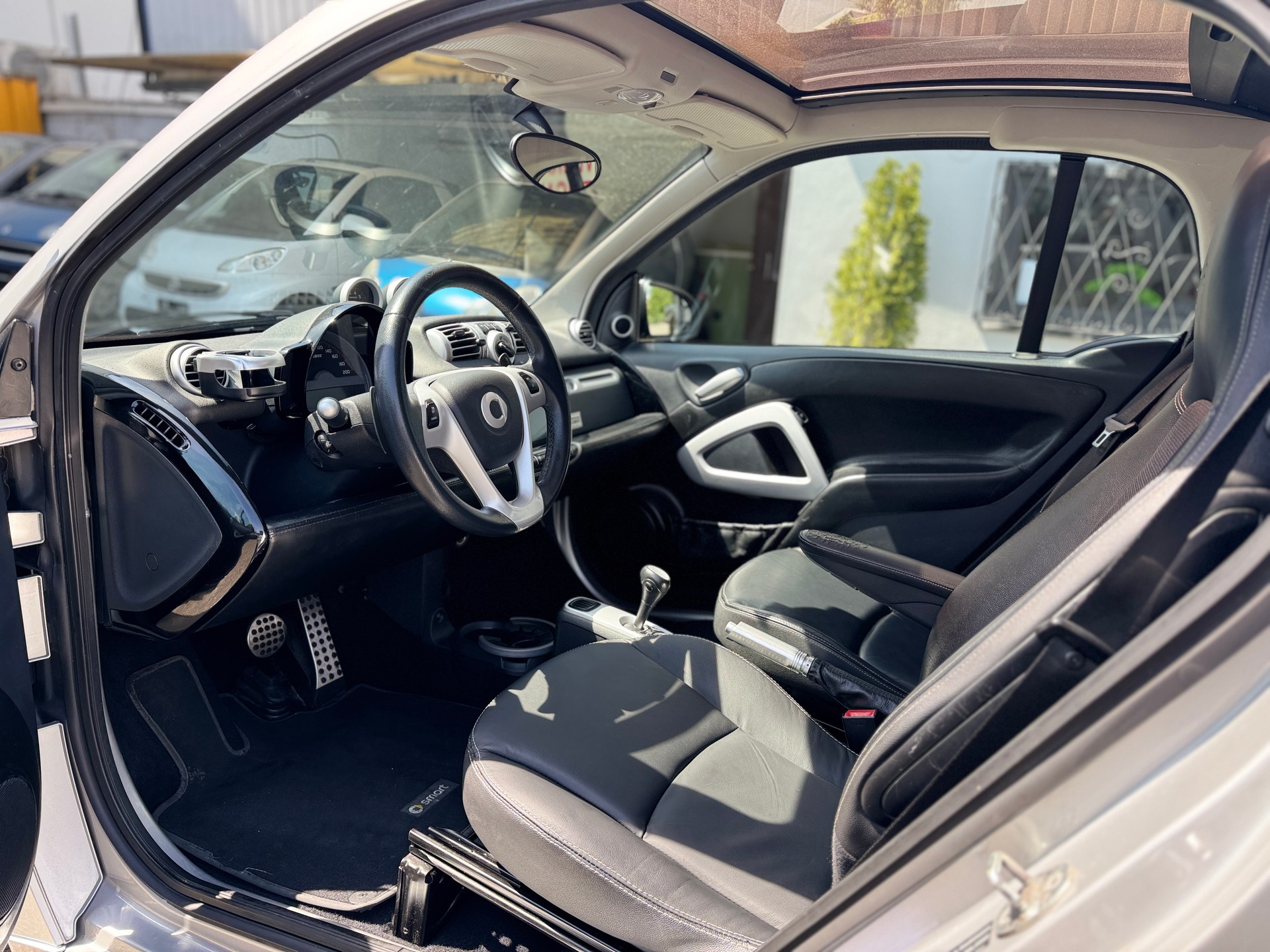 SMART fortwo Brabus Xclusive softouch-image-6