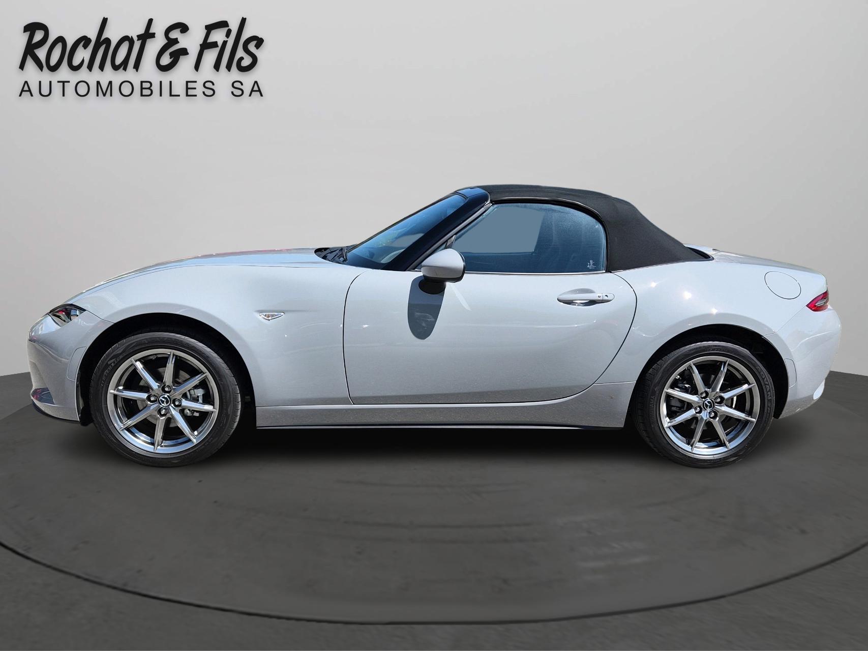 MAZDA MX-5 Skyactiv-G 132 Exclusive-line-showroom-element-1