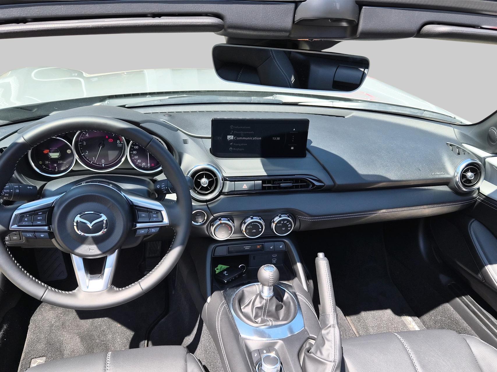 MAZDA MX-5 Skyactiv-G 132 Exclusive-line-image-9