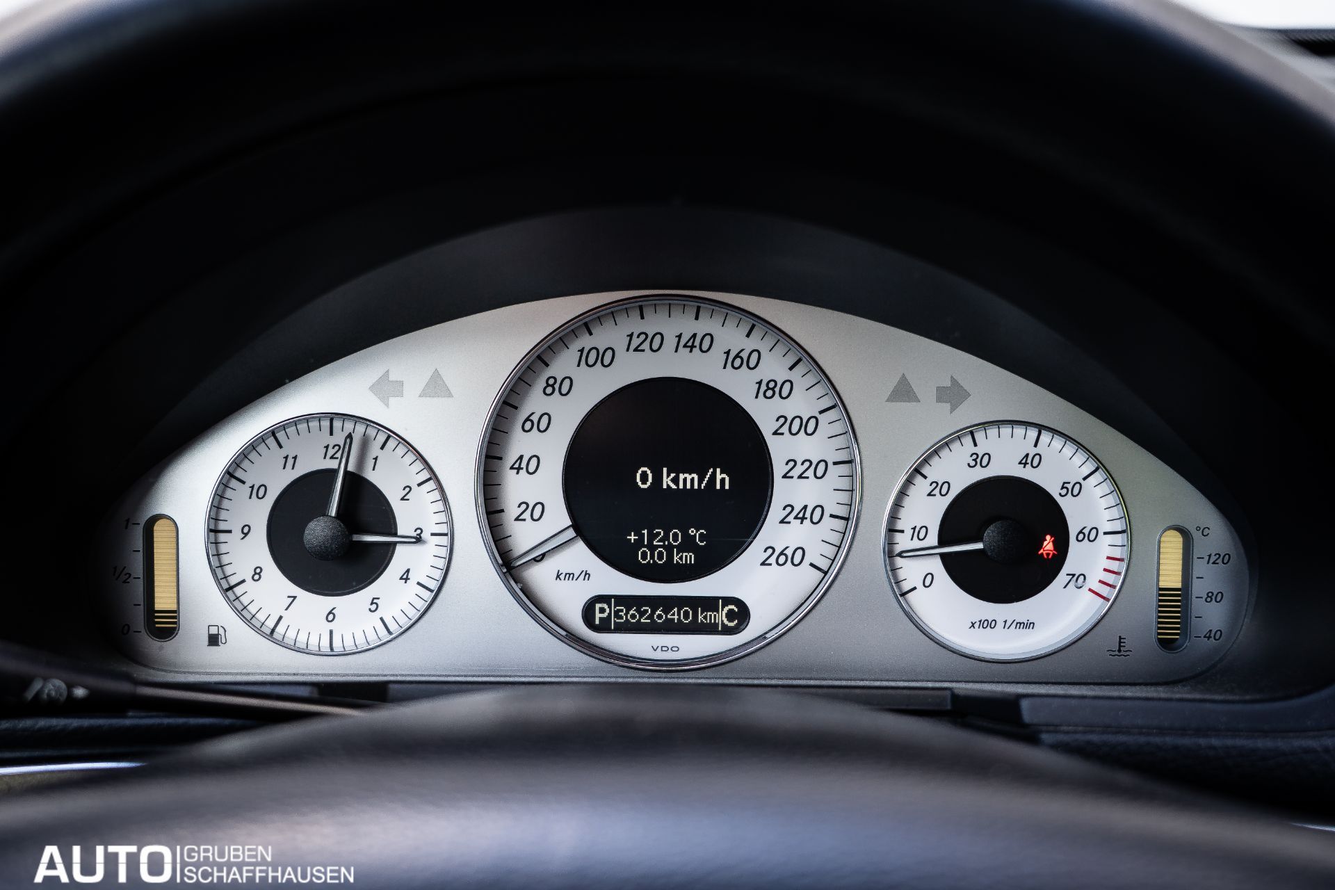 MERCEDES-BENZ E 350 Avantgarde 4Matic Automatic-image-23